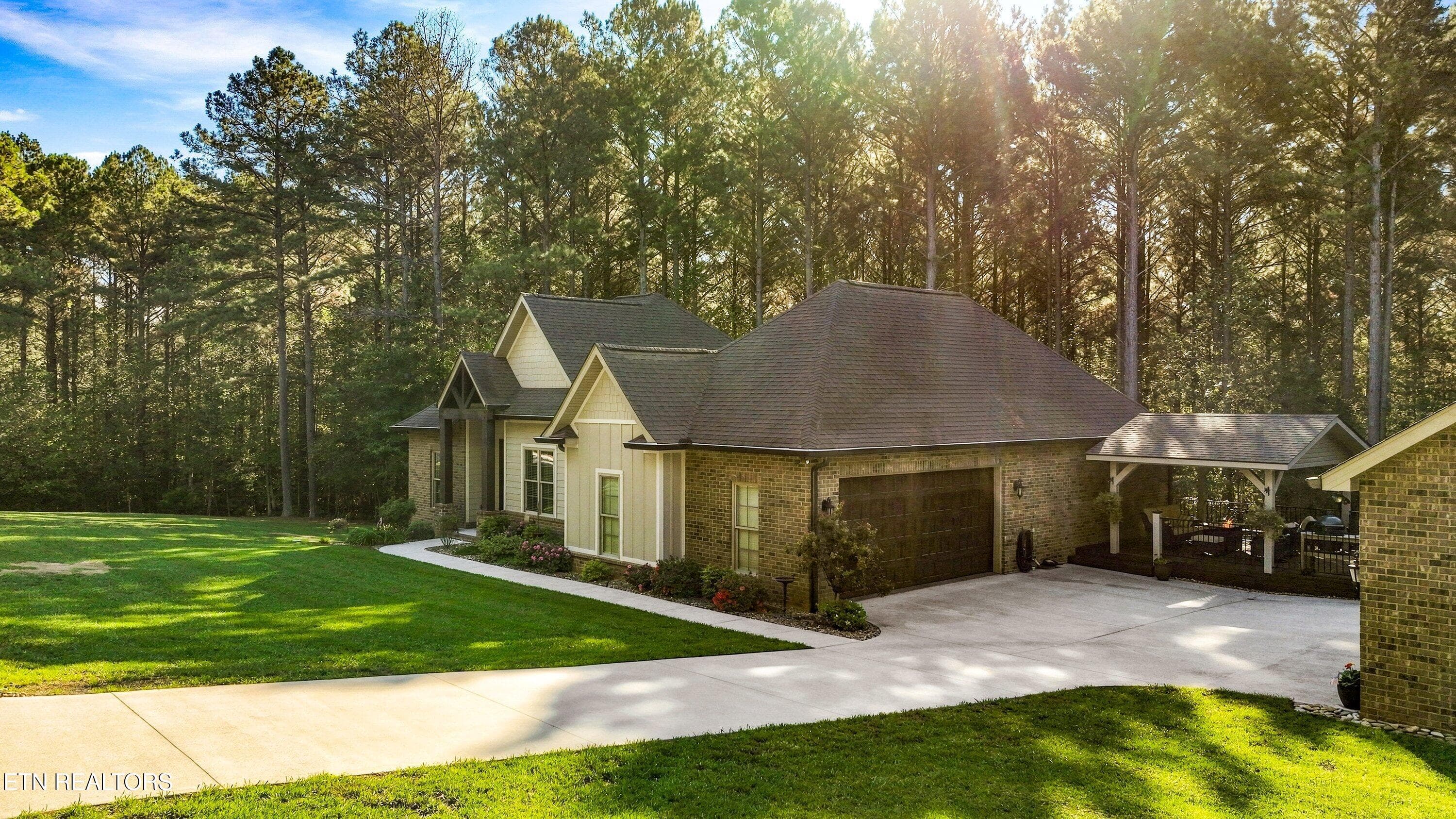 Impecably maintained - 1739 Grand Pine Point, Maryville, TN 37801, Maryville