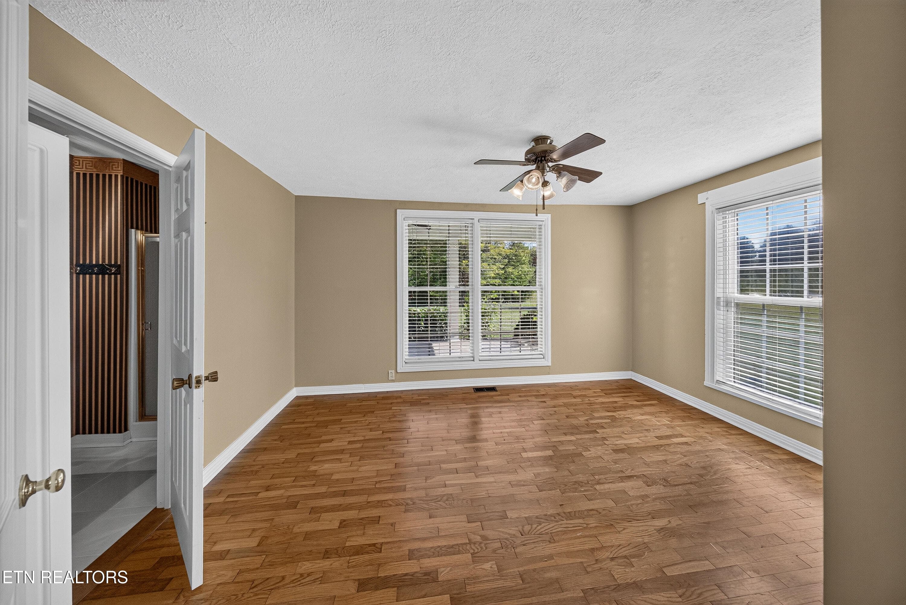 L40A7194 - 9547 Highway 72, Loudon, TN 37774, Loudon
