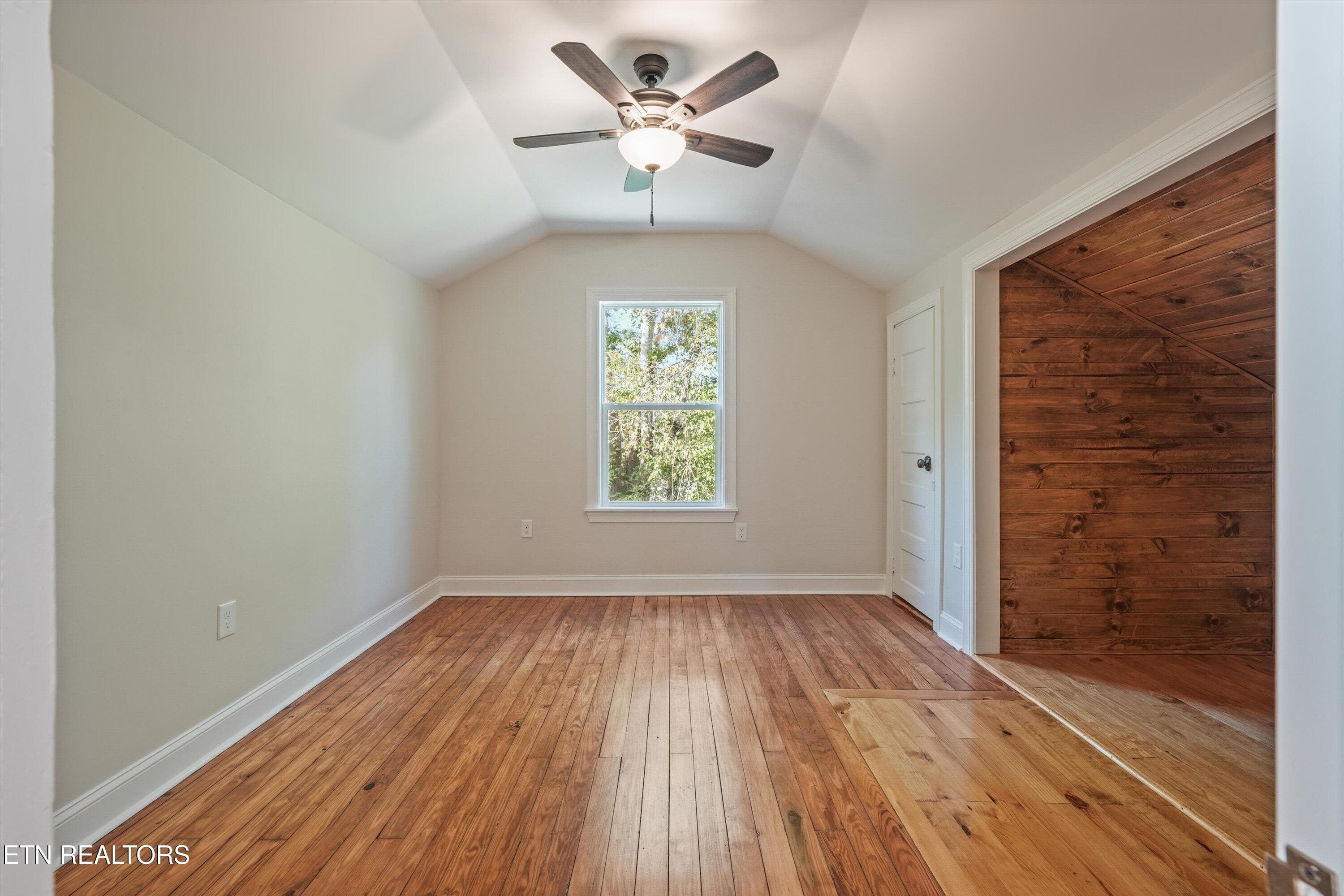 Bedroom 2 - 1431 Branson Ave, Knoxville, TN 37917, Knoxville
