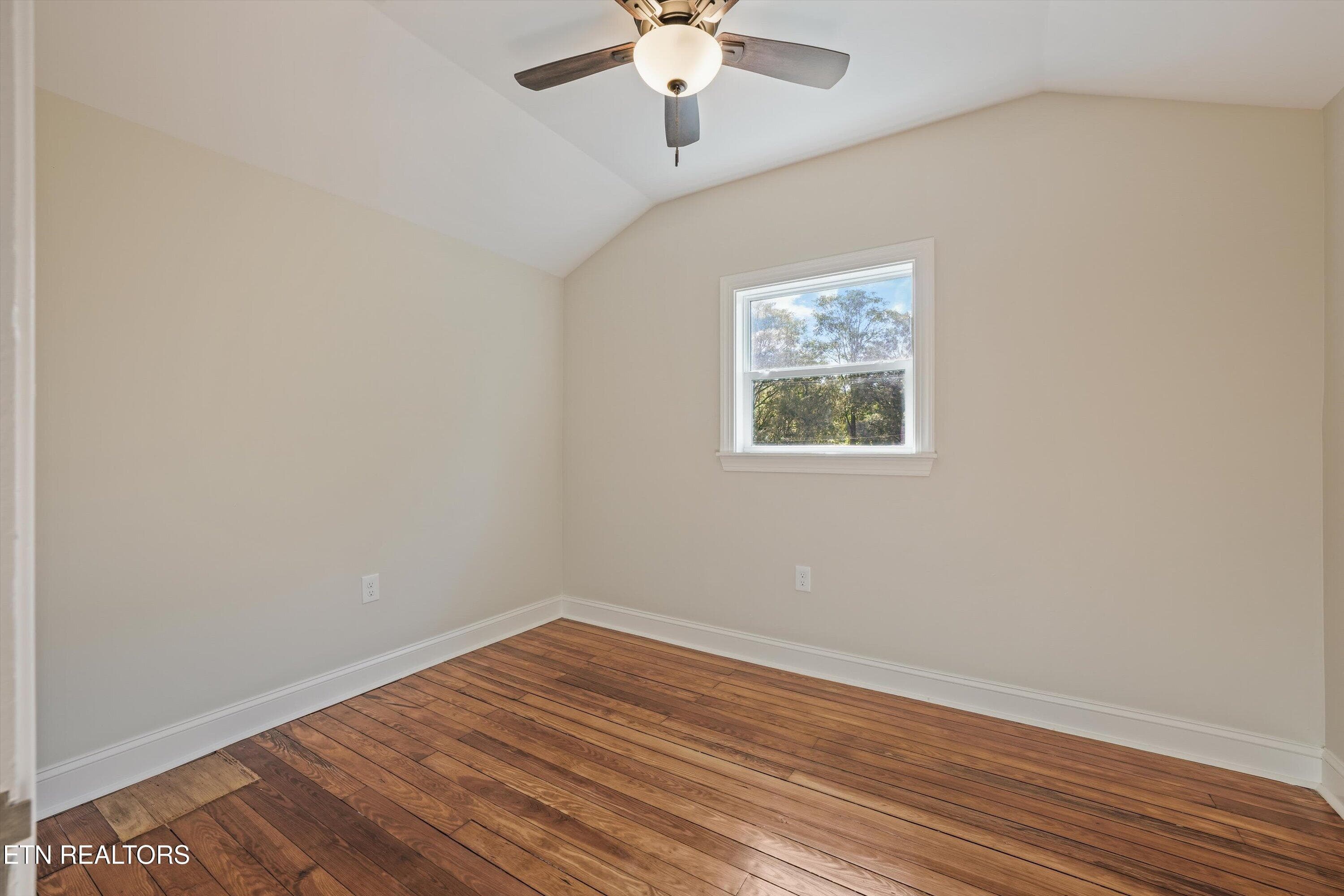 Bedroom 3 - 1431 Branson Ave, Knoxville, TN 37917, Knoxville