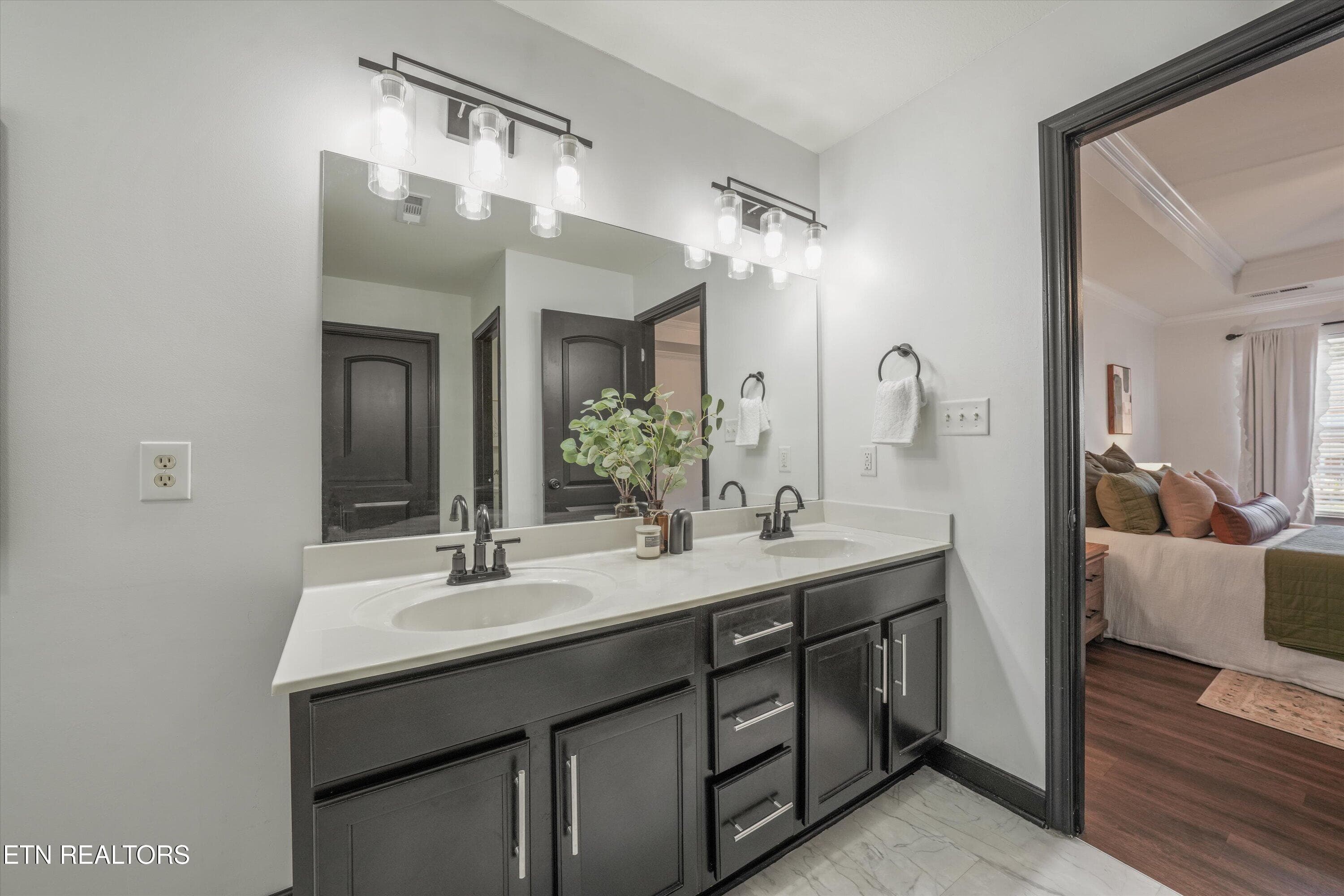 37-1310 Montford Ln53 - 1310 Montford Lane, Knoxville, TN 37922, Knoxville