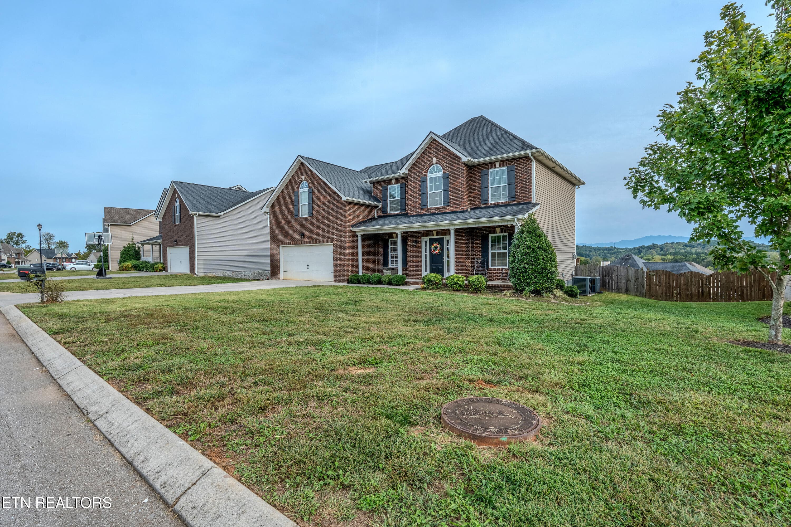 2827SouthwindsCir-2 - 2827 Southwinds Circle, Sevierville, TN 37876, Sevierville