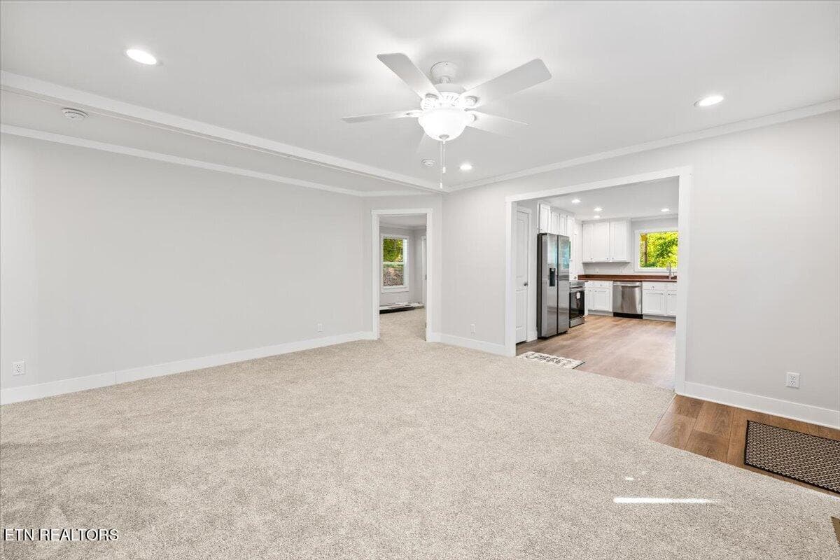 Living Room - 264 Rain Valley Rd, LaFollette, TN 37766, LaFollette