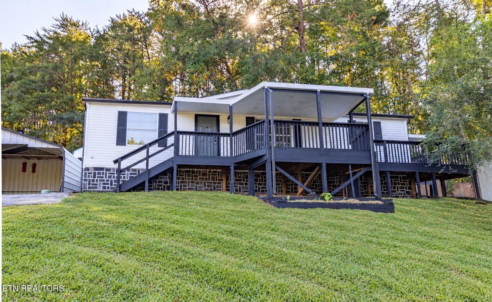 106 Westford Drive, Strawberry Plains, TN 37871