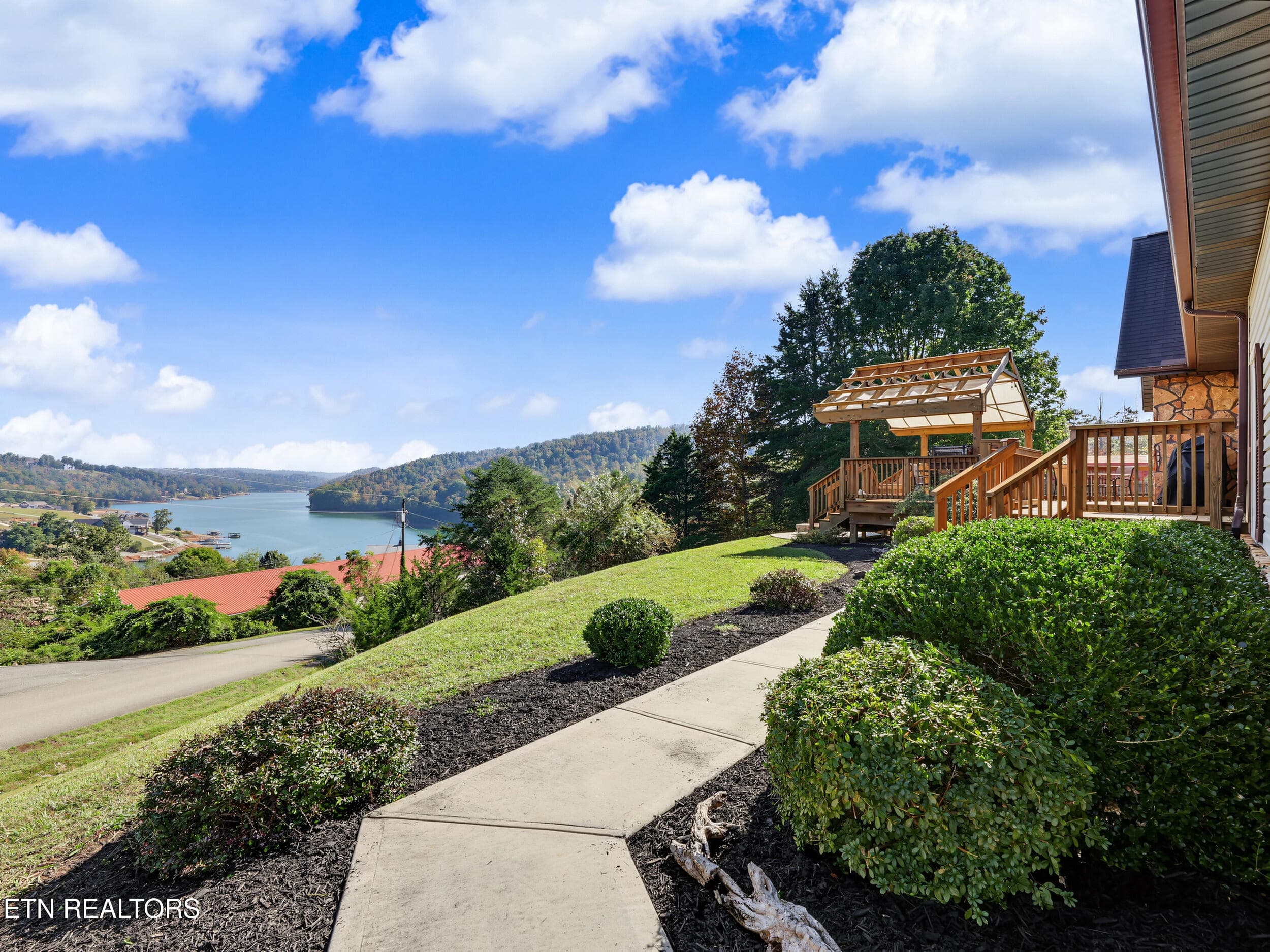6_img_5356 - 257 Mariner Point Rd, LaFollette, TN 37766, LaFollette