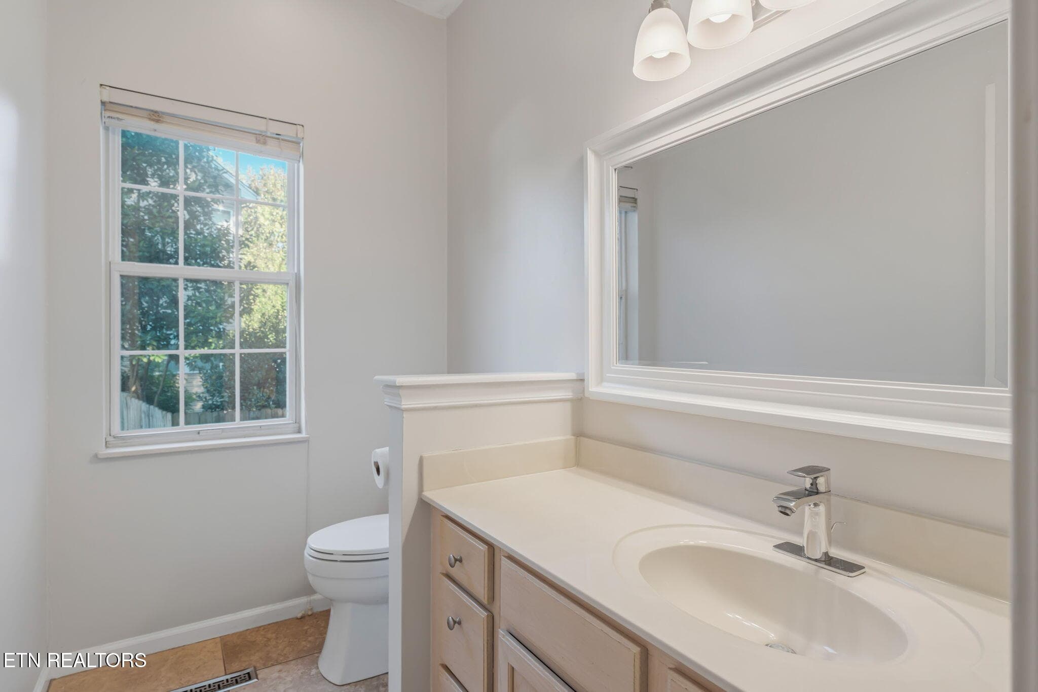 28-web-or-mls-1130 Vale View Road-29 - 1130 Vale View Rd, Knoxville, TN 37922, Knoxville