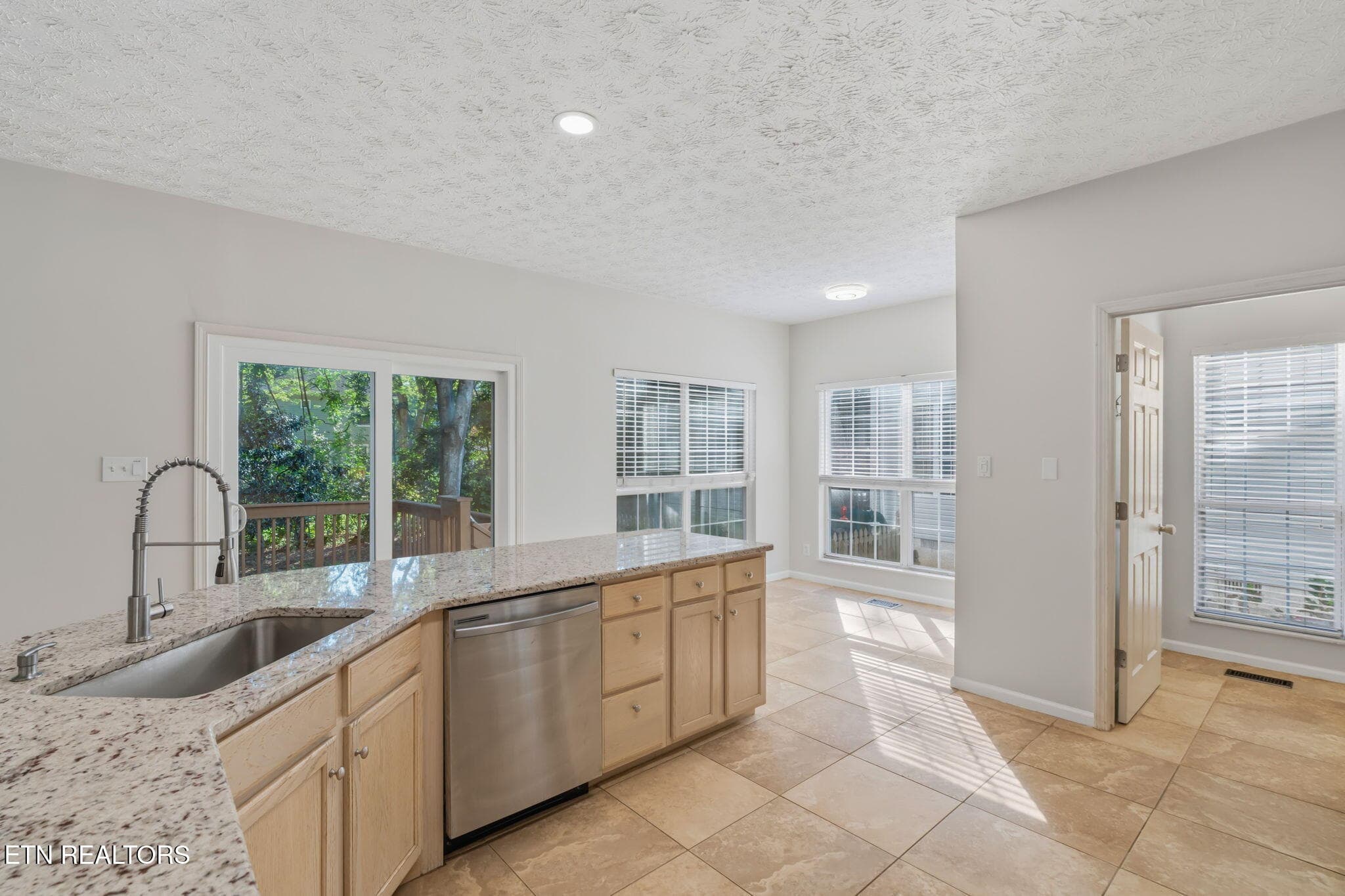 20-web-or-mls-1130 Vale View Road-21 - 1130 Vale View Rd, Knoxville, TN 37922, Knoxville