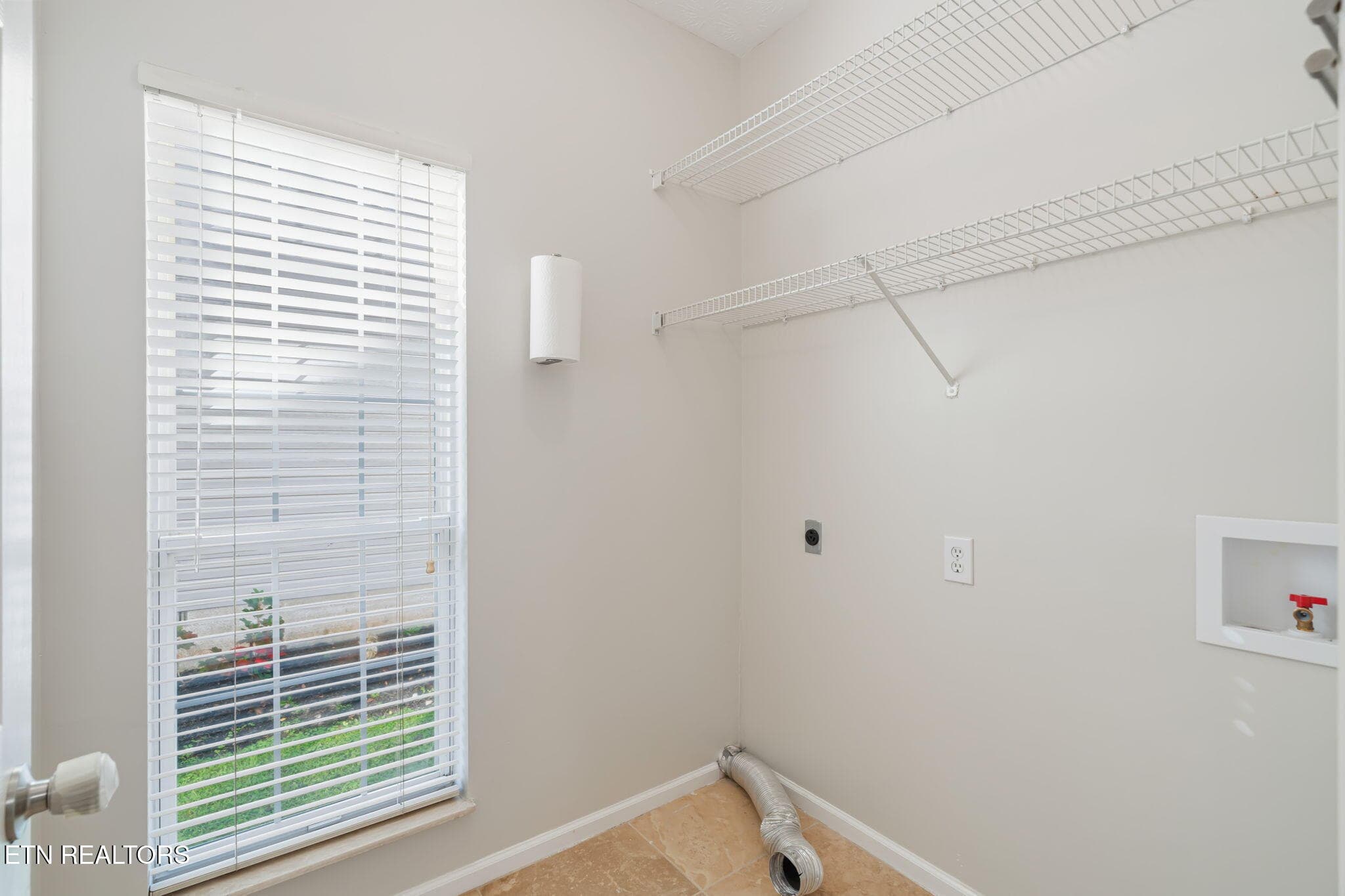 23-web-or-mls-1130 Vale View Road-24 - 1130 Vale View Rd, Knoxville, TN 37922, Knoxville