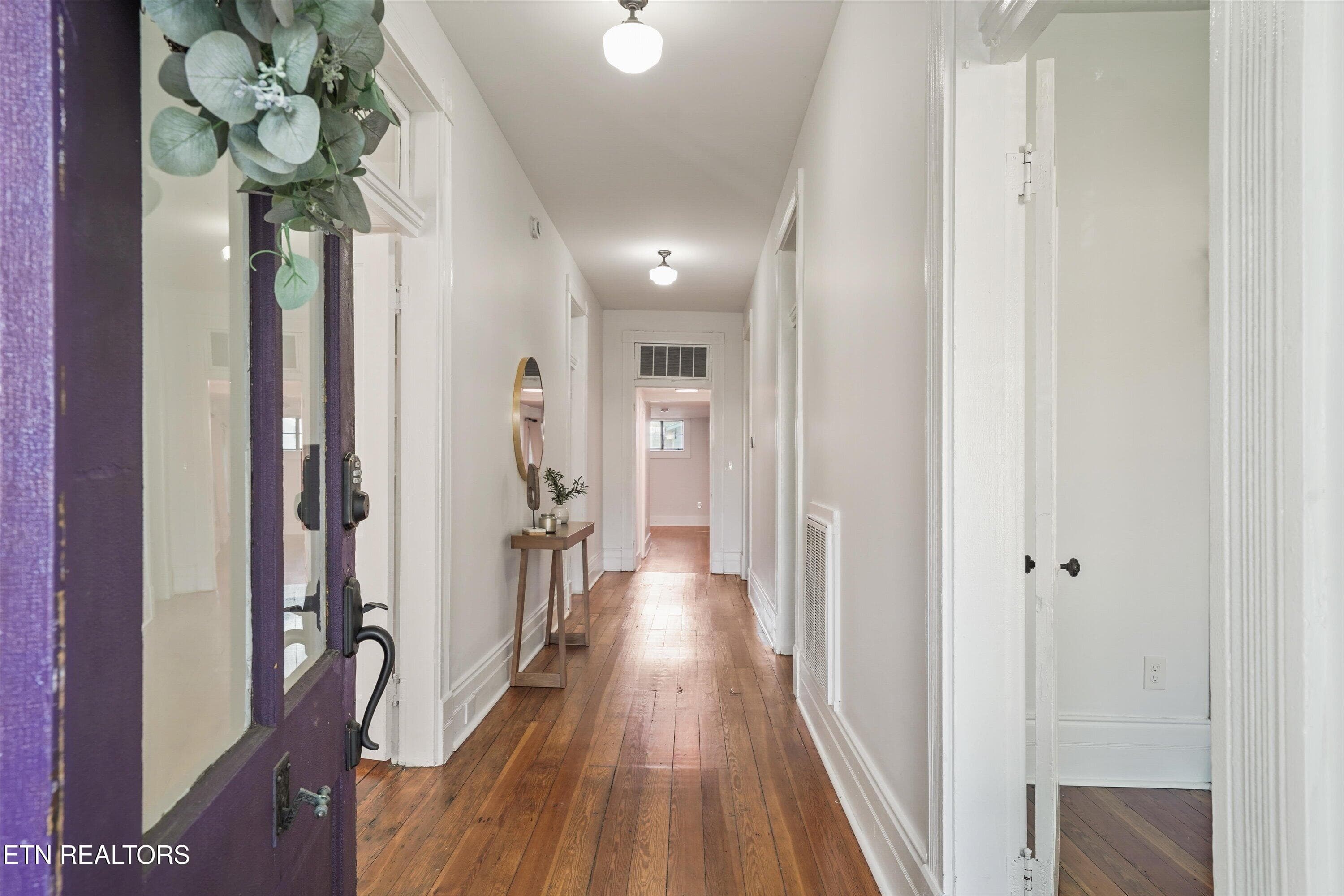 Heart Pine Hardwood Floors - 1404 Hannah Ave, Knoxville, TN 37921, Knoxville