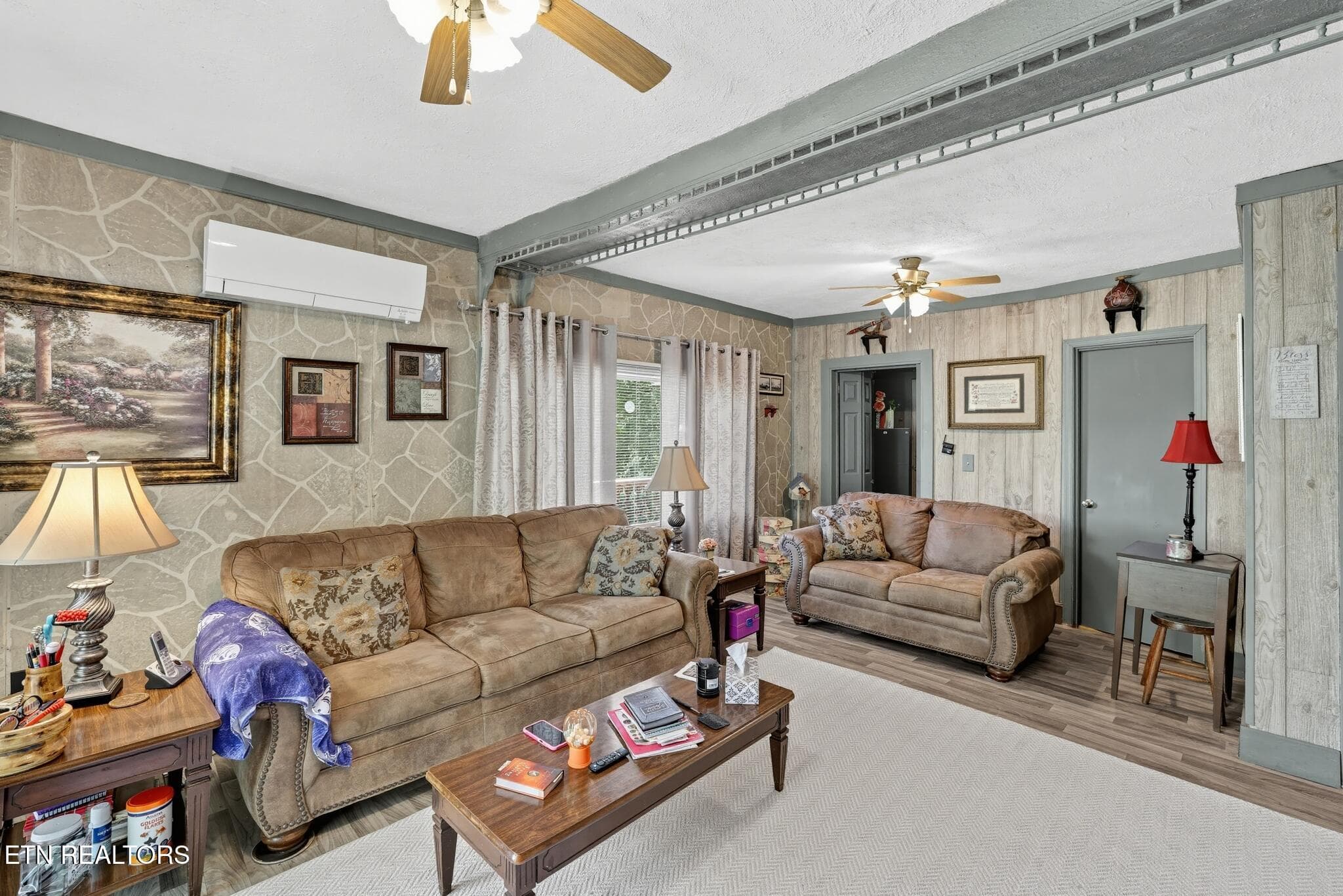 31_19991_River_Canyon_Rd-Living_room-684 - 19991 River Canyon Rd, Chattanooga, TN 37405