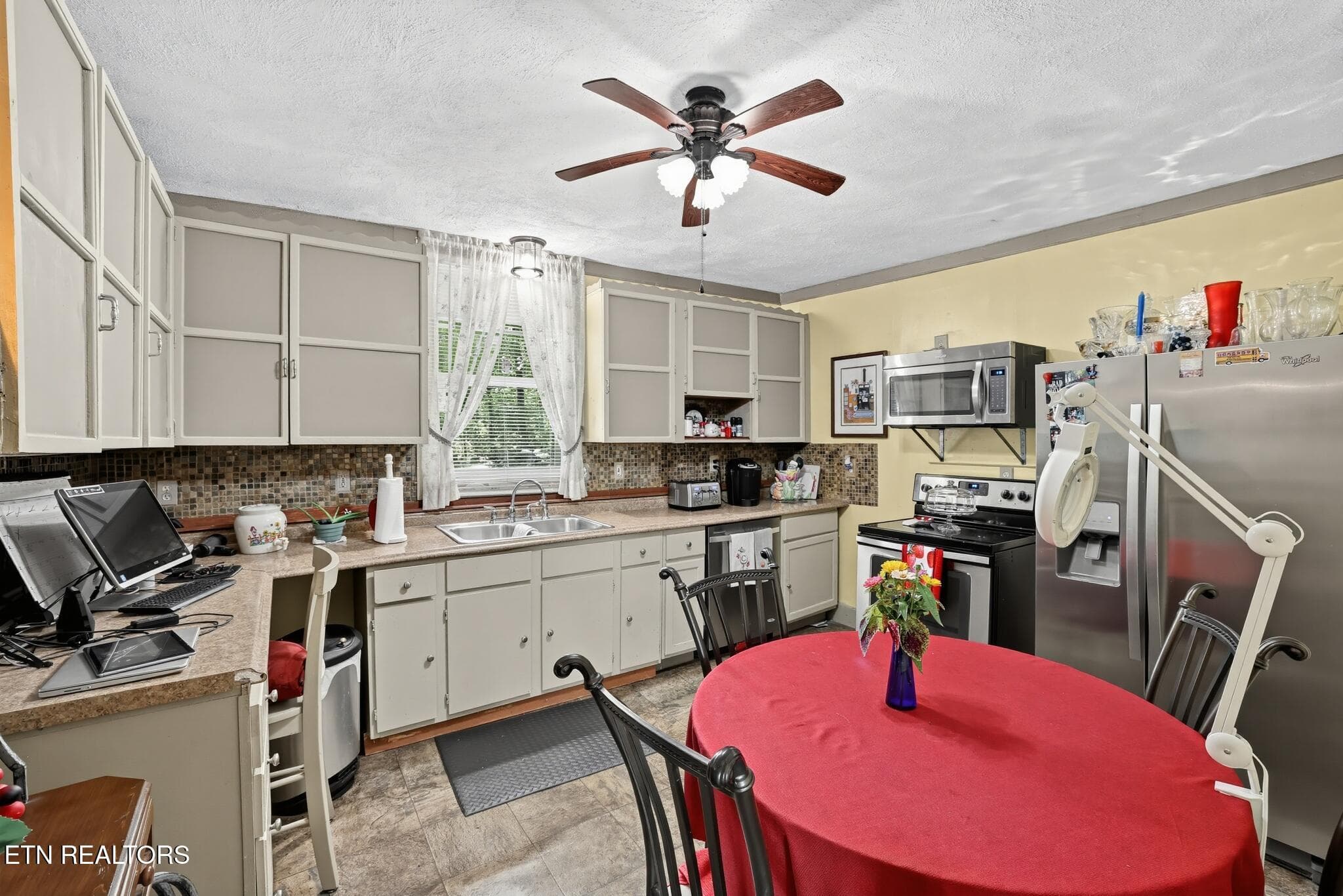 34_19991_River_Canyon_Rd-Kitchen-6853 - 19991 River Canyon Rd, Chattanooga, TN 37405