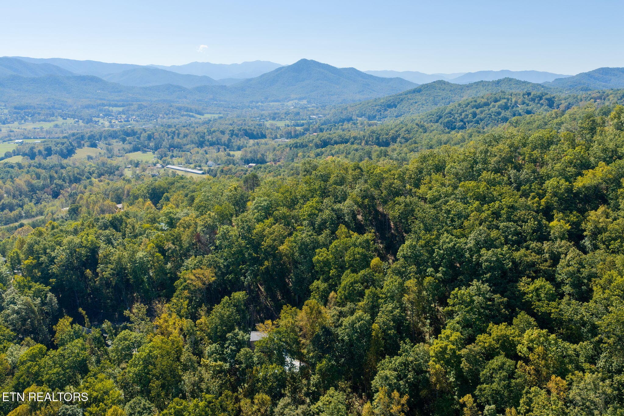 homesandvideos 826-1021 - Whipoorwill Hill Way 28, Sevierville, TN 37862