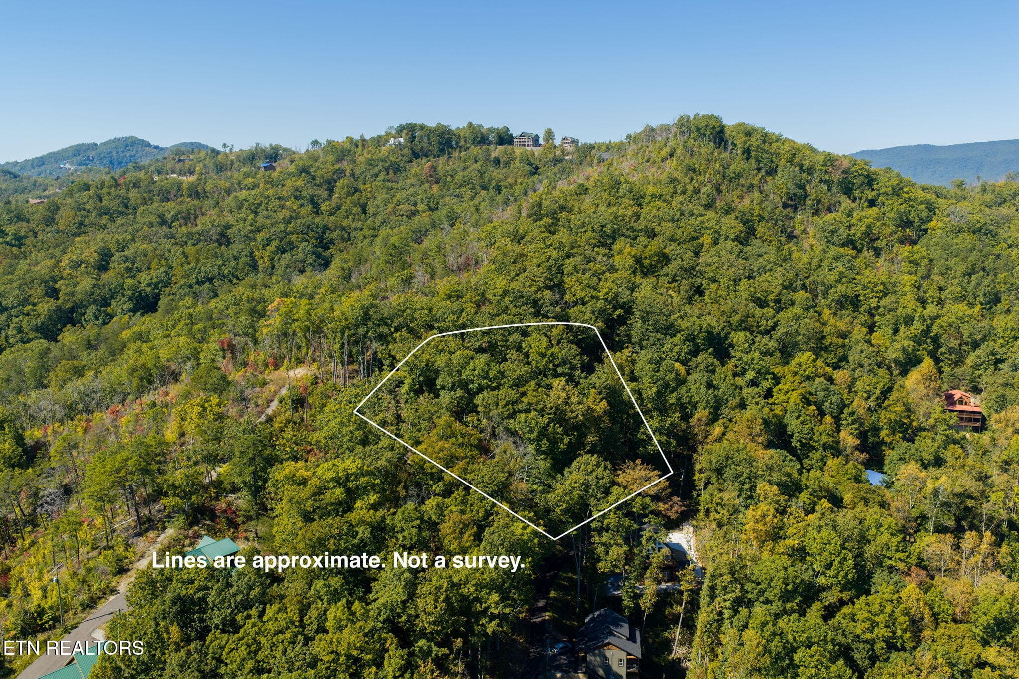 homesandvideos 826-1032 lines - Whipoorwill Hill Way 28, Sevierville, TN 37862