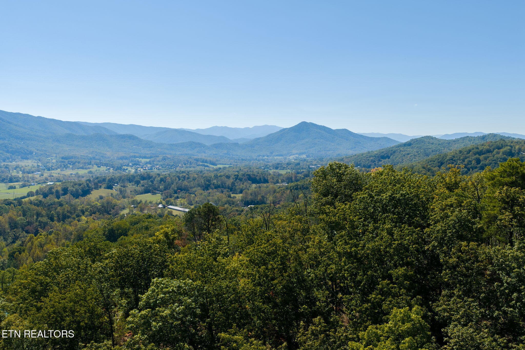 homesandvideos 826-1035 - Whipoorwill Hill Way 28, Sevierville, TN 37862