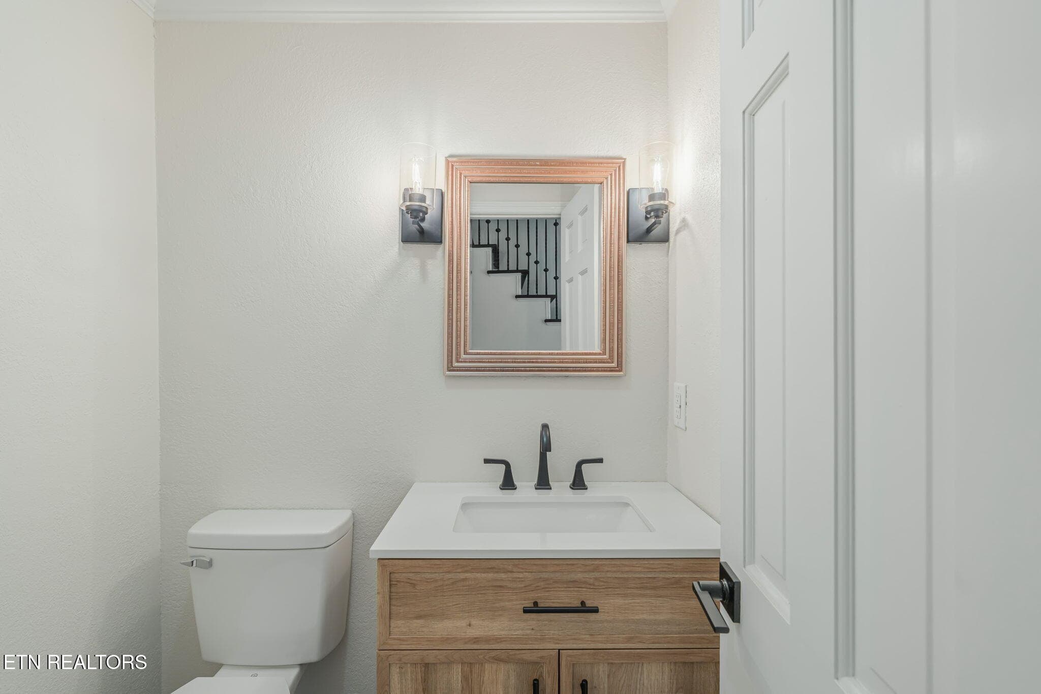POWDER ROOM ON THE MAIN FLOOR - 3923 Glen Oaks Drive, Maryville, TN 37804, Maryville