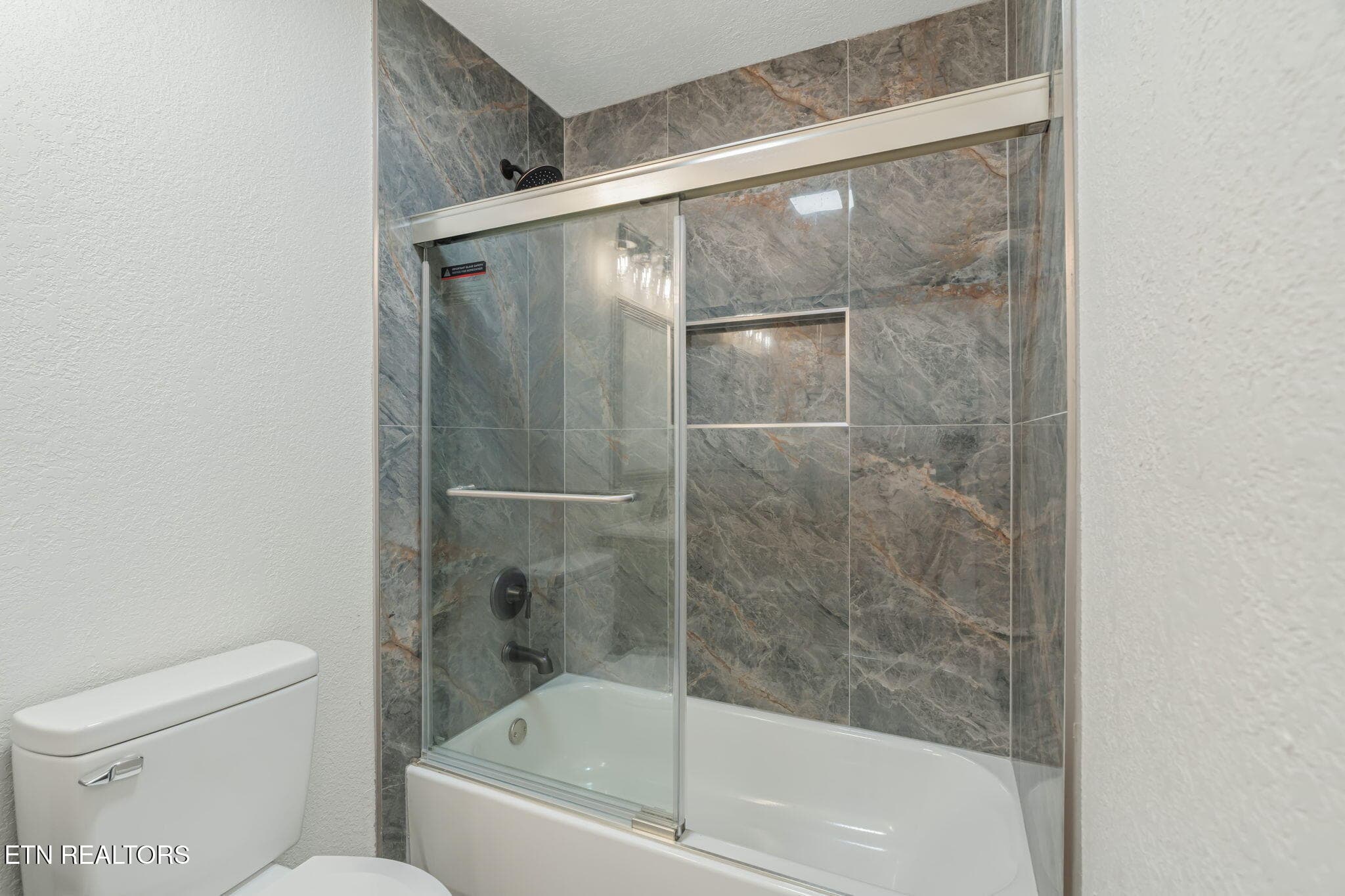 JUST GORGEOUS - 3923 Glen Oaks Drive, Maryville, TN 37804, Maryville