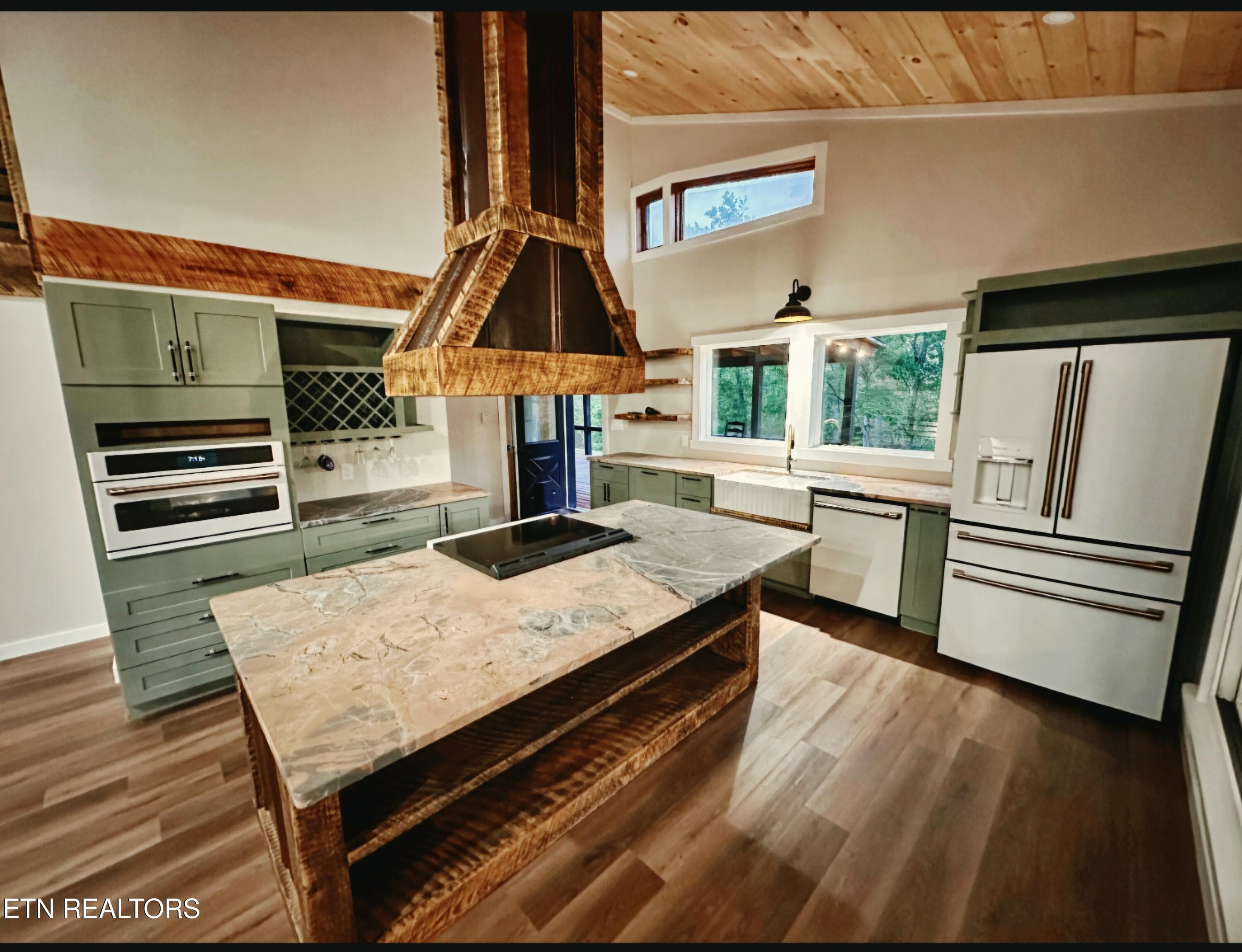 1000050425 - 770 Old Furnace Rd, Tellico Plains, TN 37385, Tellico Plains