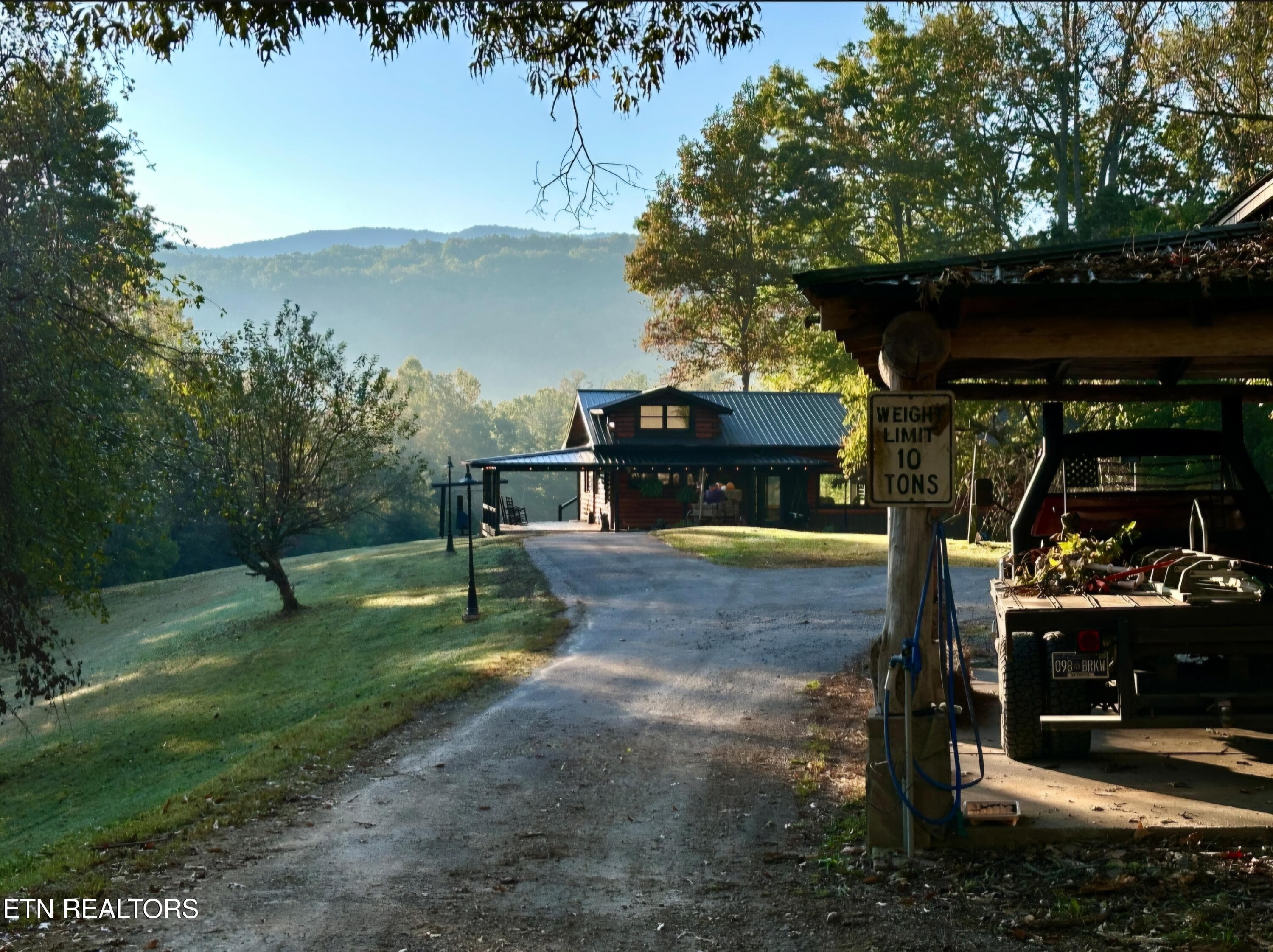 e10faca3-07ae-4ff6-b382-eda947427083-1_a - 770 Old Furnace Rd, Tellico Plains, TN 37385, Tellico Plains