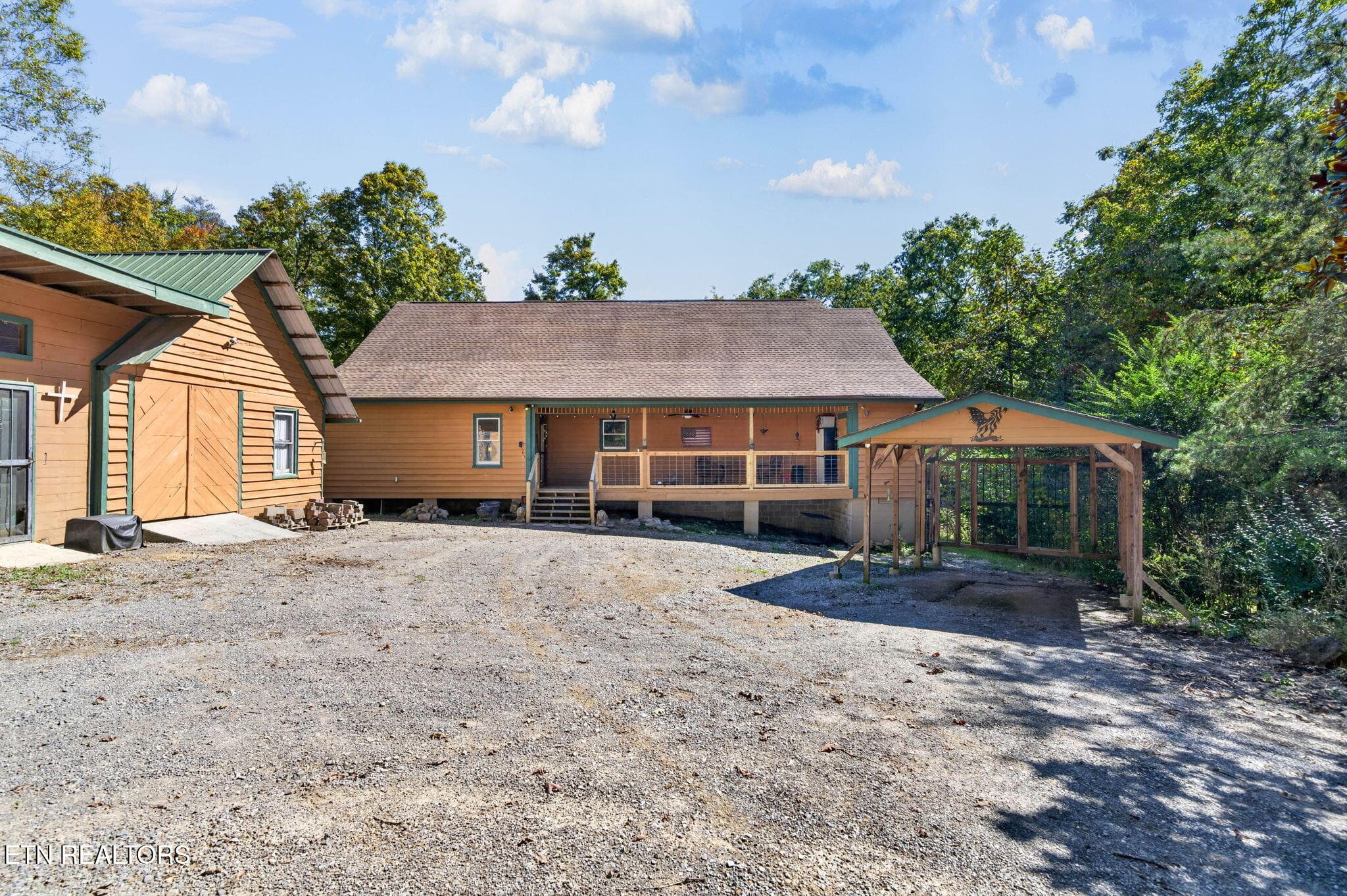 Welcome Home - 240 Memory Lane, Monterey, TN 38574