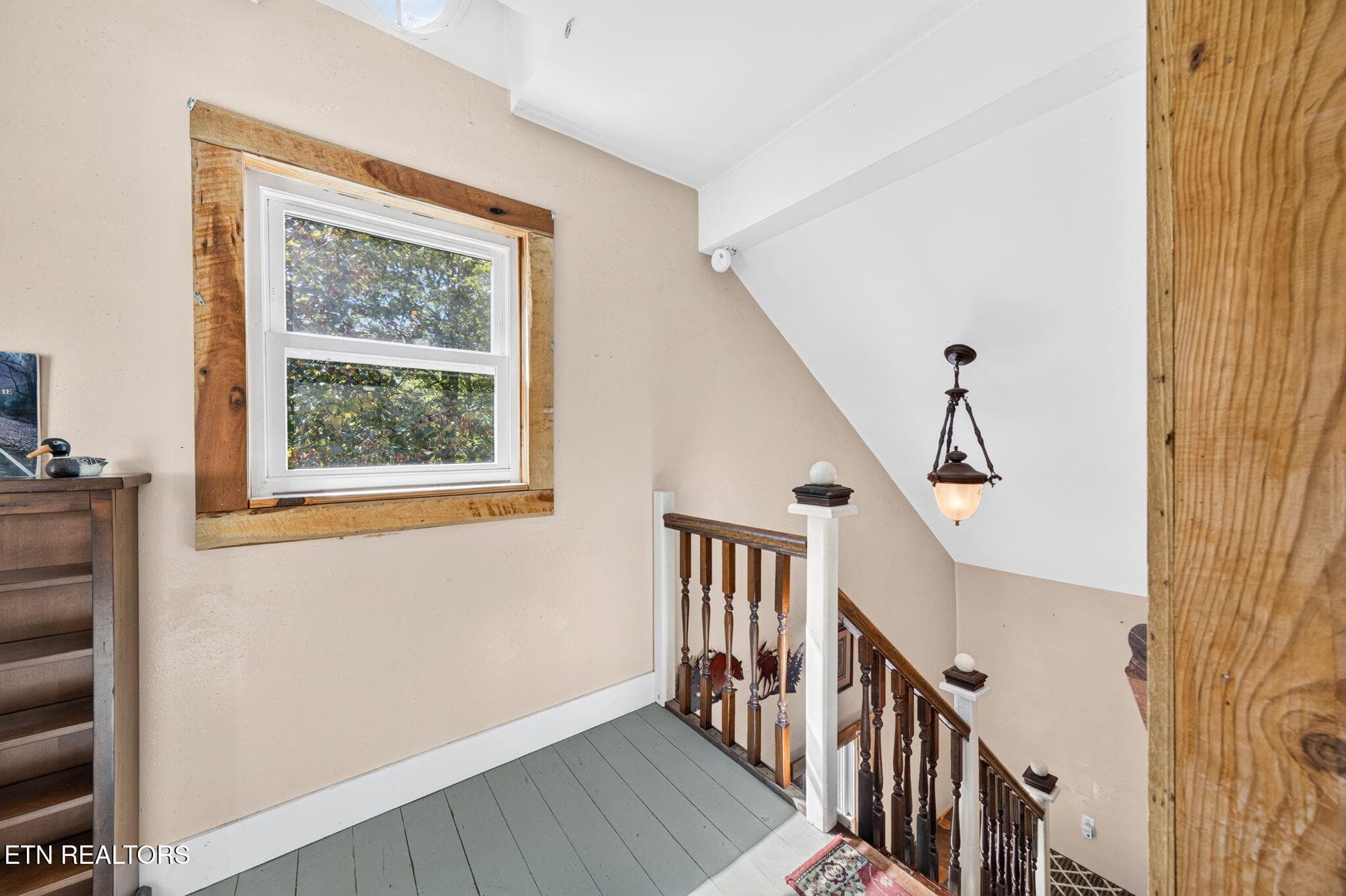 Hallway upstairs - 240 Memory Lane, Monterey, TN 38574
