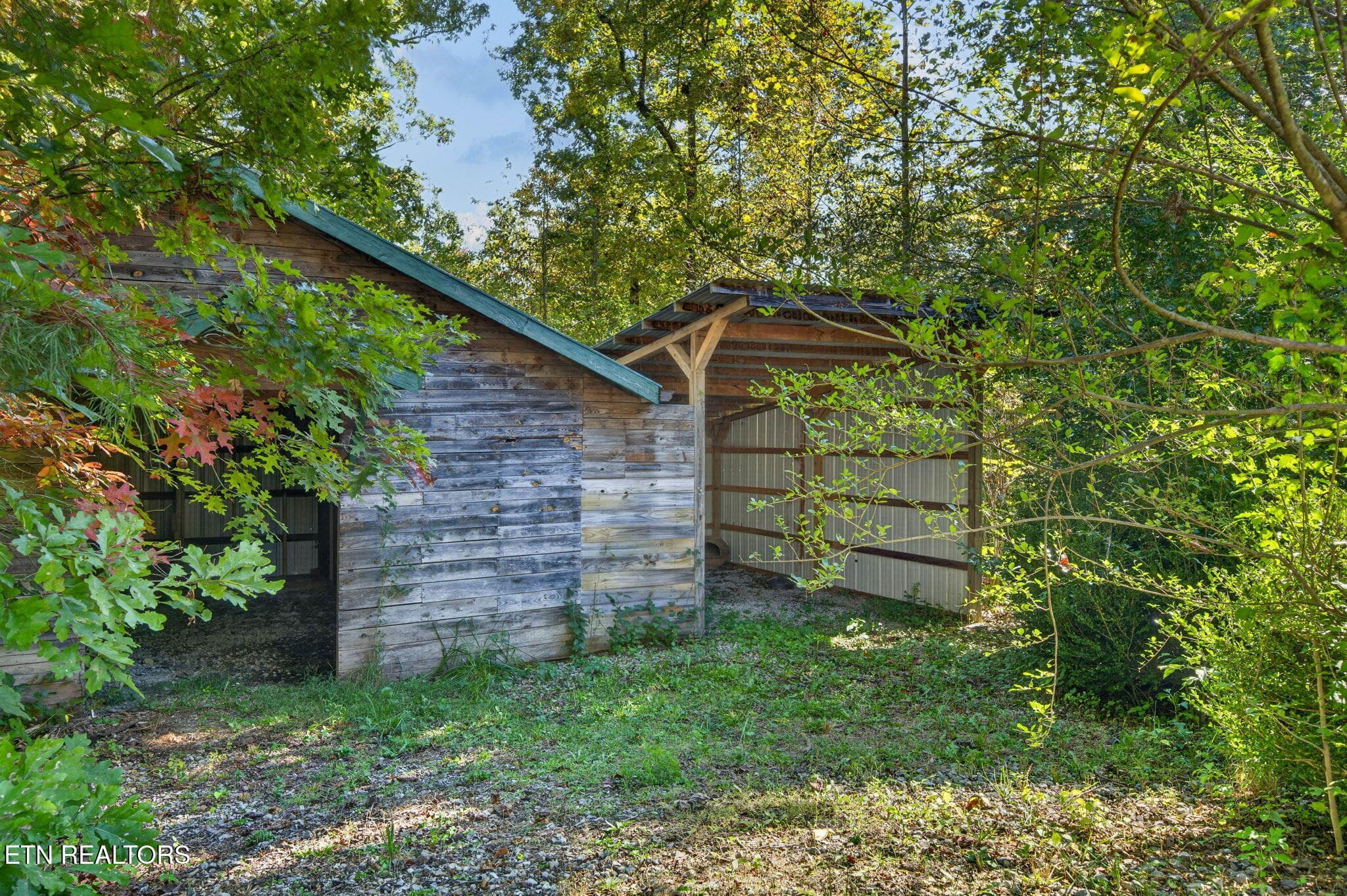Storage shed - 240 Memory Lane, Monterey, TN 38574