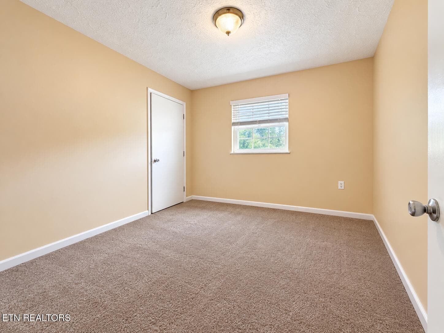 Apartment Bedroom - 196 Sweetwater Rd, Philadelphia, TN 37846, Philadelphia