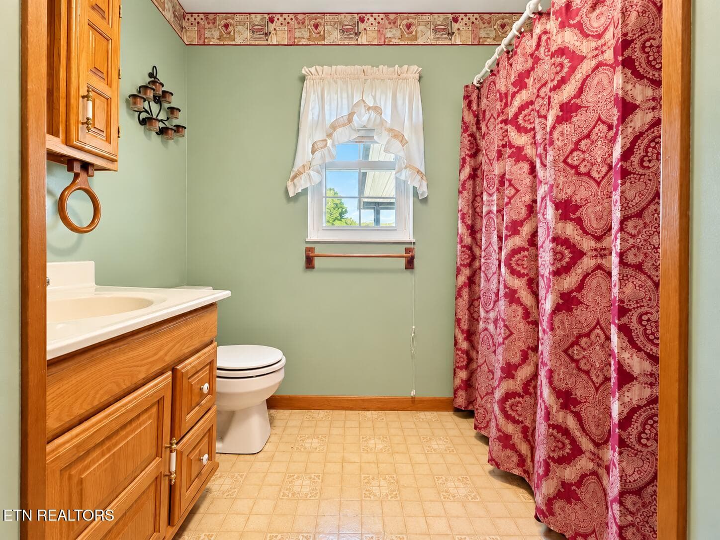 Bathroom 2 - 196 Sweetwater Rd, Philadelphia, TN 37846, Philadelphia