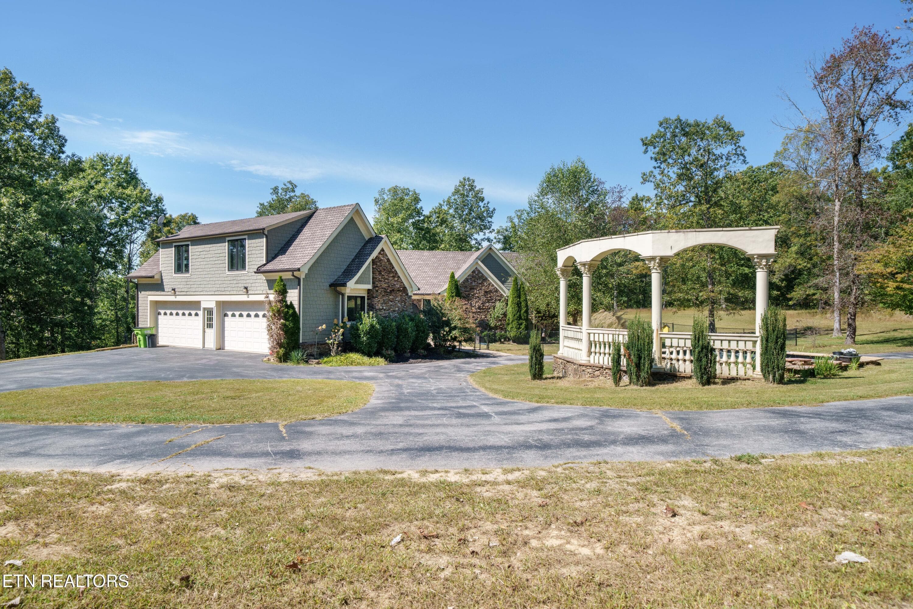 684 Randolph Rd_034_TNPC-HDR - 684 Randolph Rd, Crossville, TN 38571