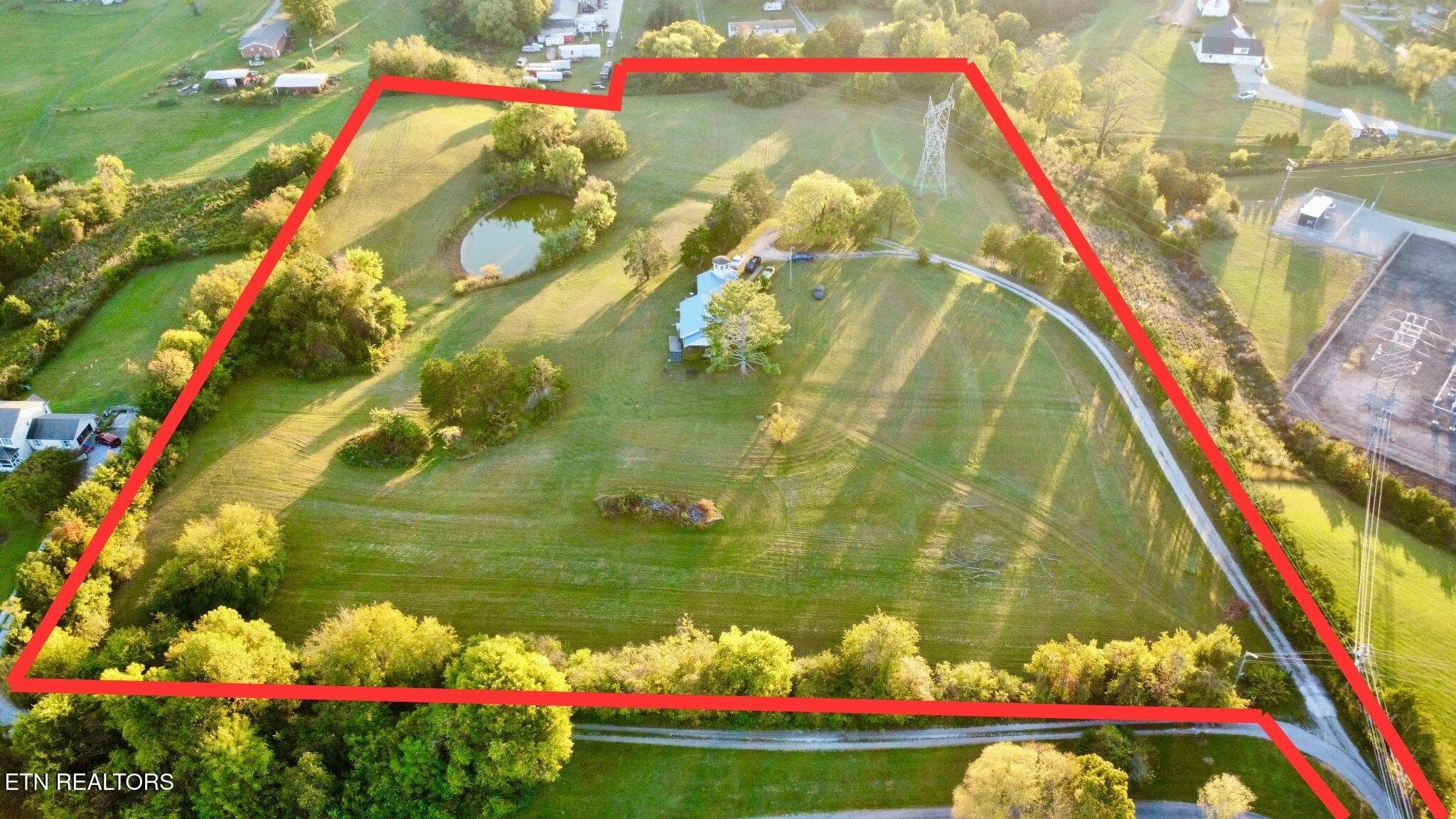 Copeland08 - 916 W Copeland Drive, Powell, TN 37849