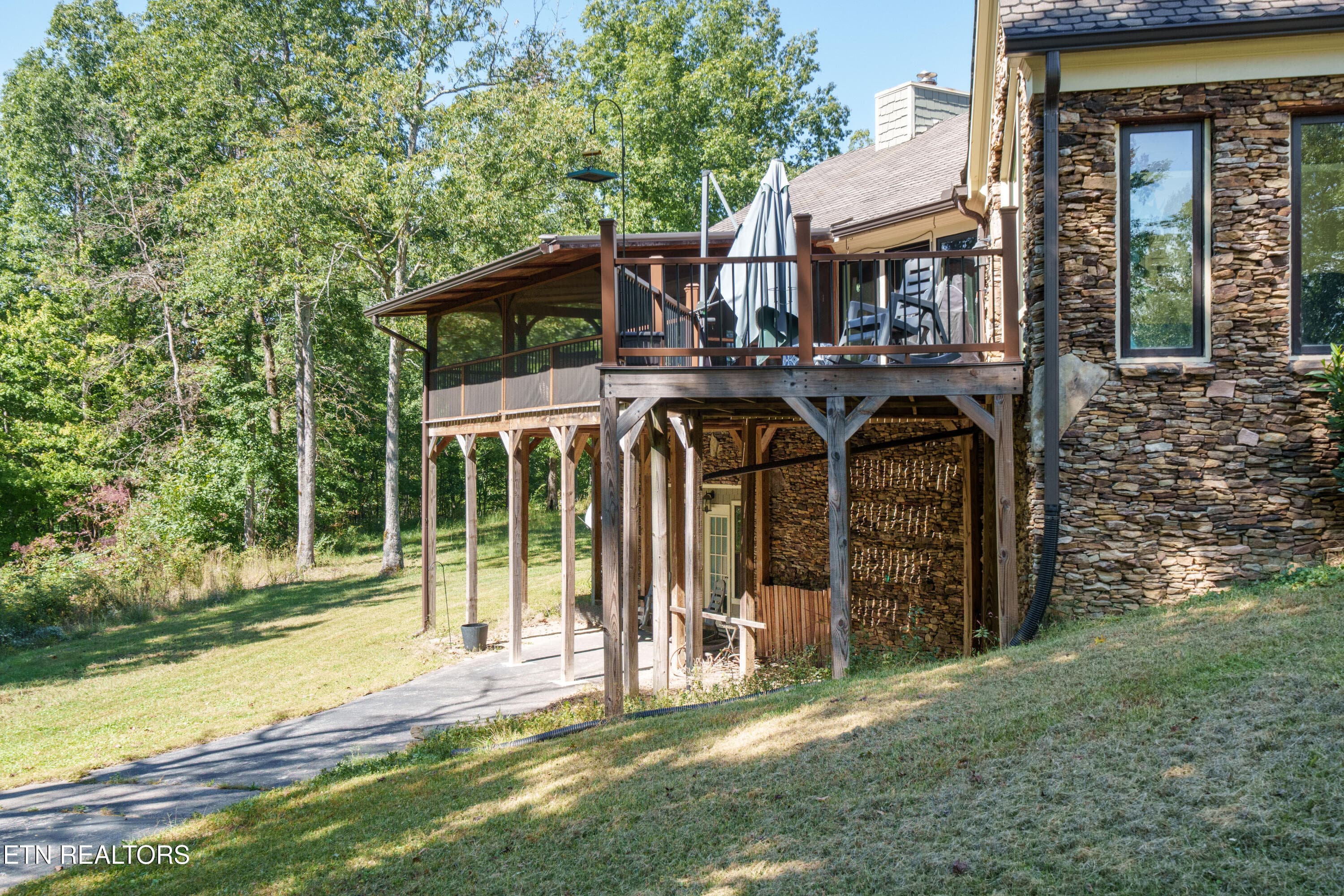 684 Randolph Rd_050_TNPC-HDR - 684 Randolph Rd, Crossville, TN 38571