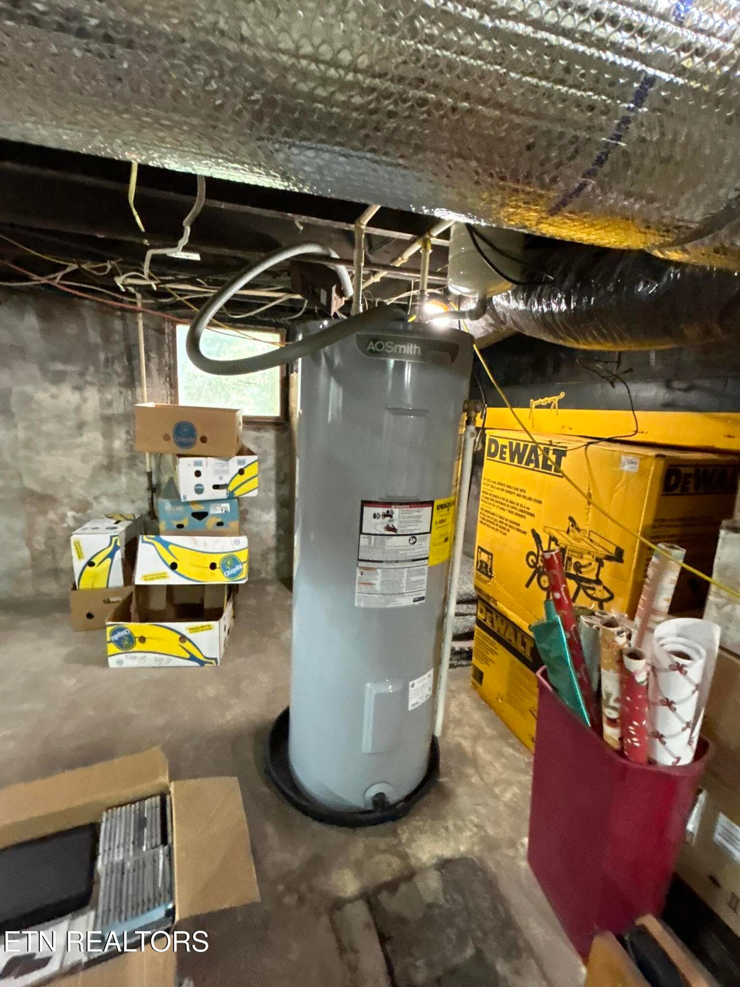 616 basement - 616 Balmoral Rd, Middlesboro, KY 40965