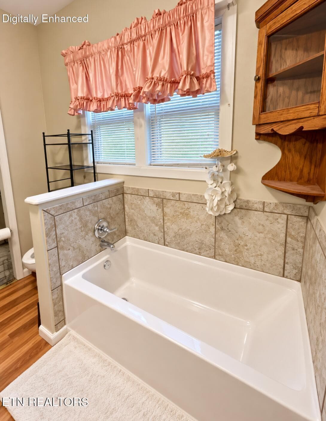 606 bathroom 2cont. - 616 Balmoral Rd, Middlesboro, KY 40965