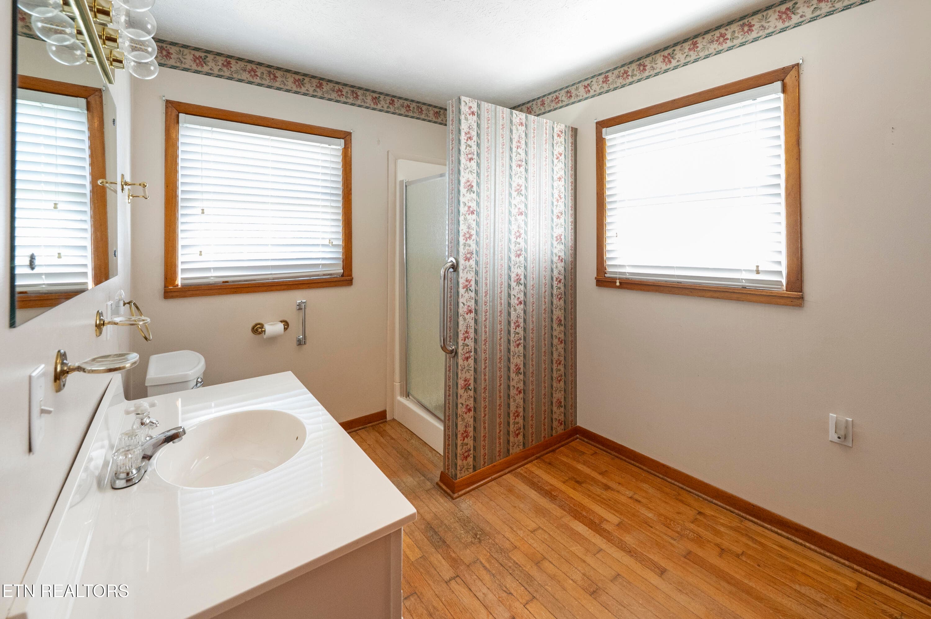 bathroom - 431 Black Oak Rd, Clinton, TN 37716, Clinton