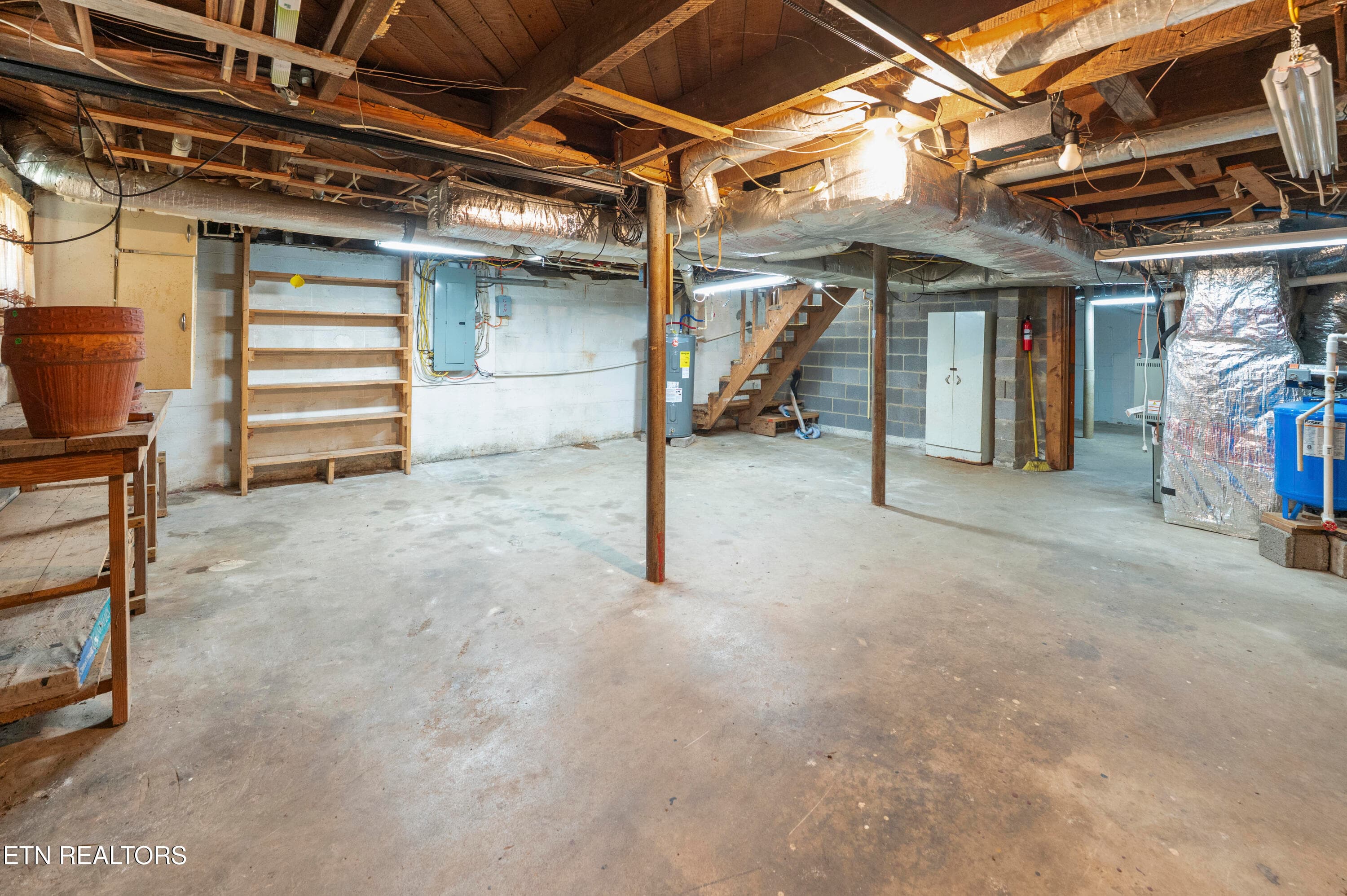 basement - 431 Black Oak Rd, Clinton, TN 37716, Clinton