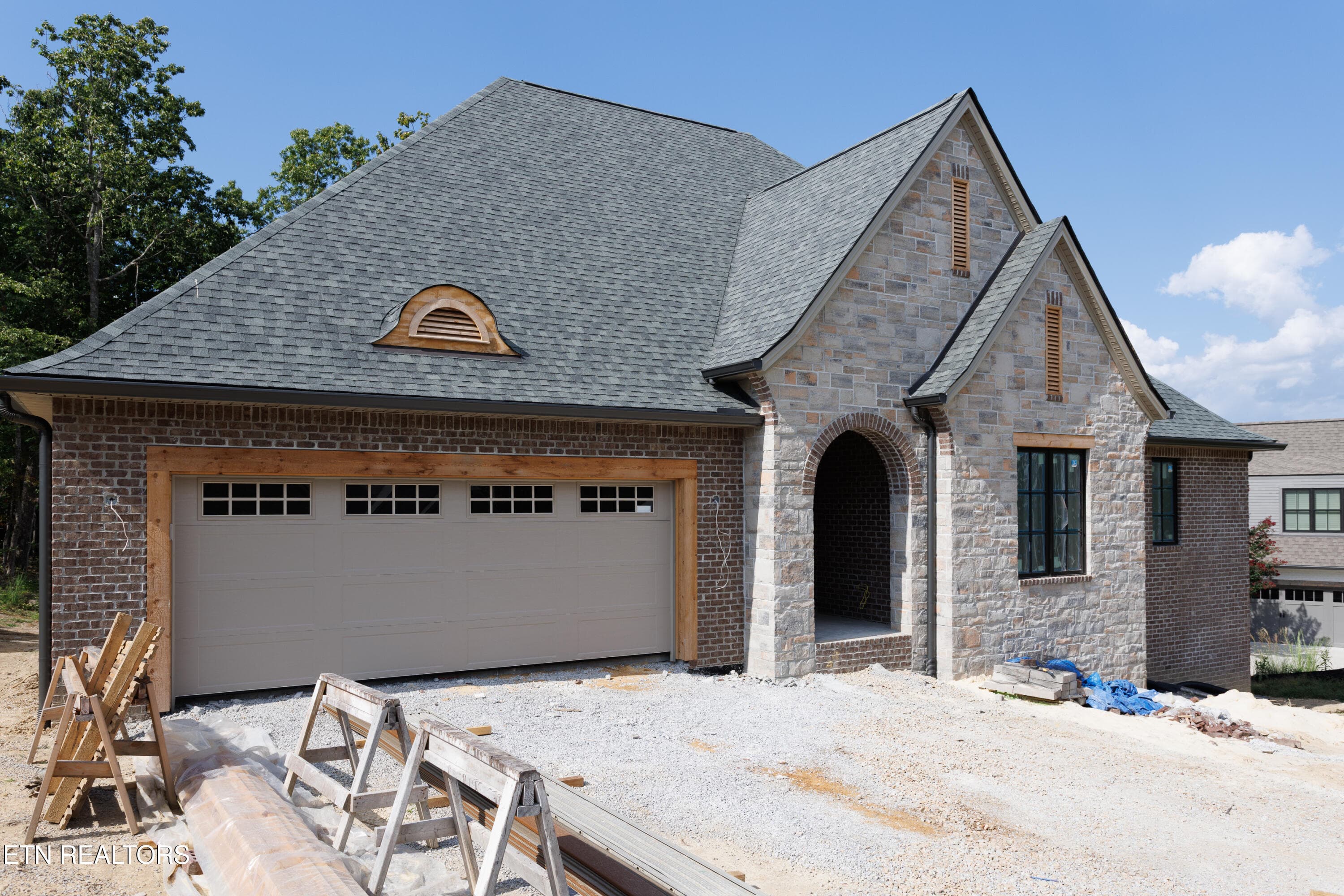 103 Chestnut Ridge Court, Crossville, TN 38558