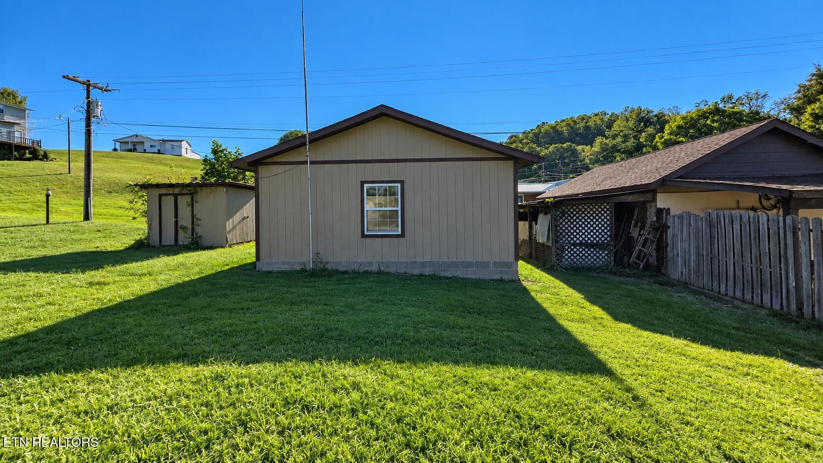file_00000000edac81f6b9da7fff9d08c7d3 - 211 Meadowview Drive, Harriman, TN 37748