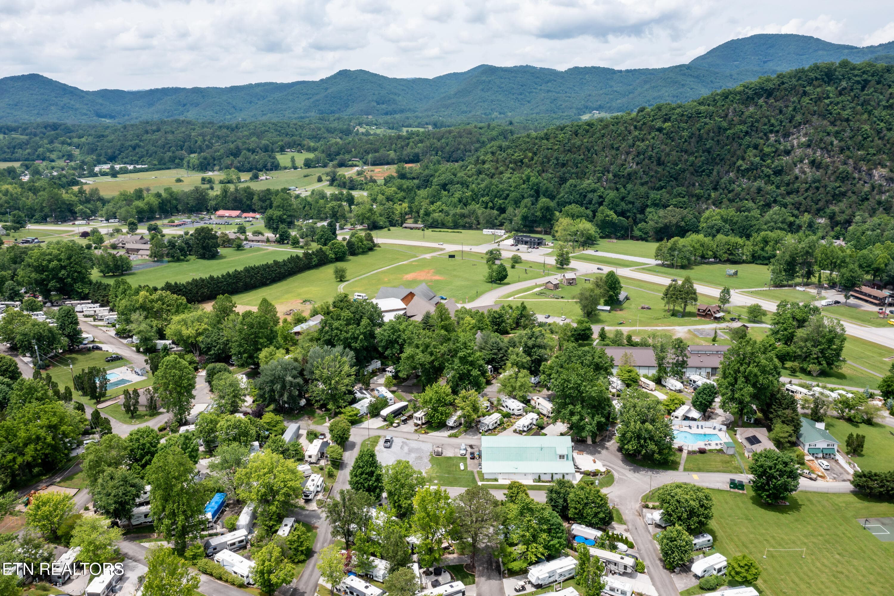 Sundown Resort - Lot 94 Highway 73, Townsend, TN 37882