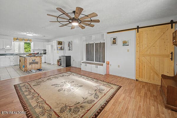 06 KITCHEN GREAT ROOM - 875 Palmer Hollow Rd, Bybee, TN 37713