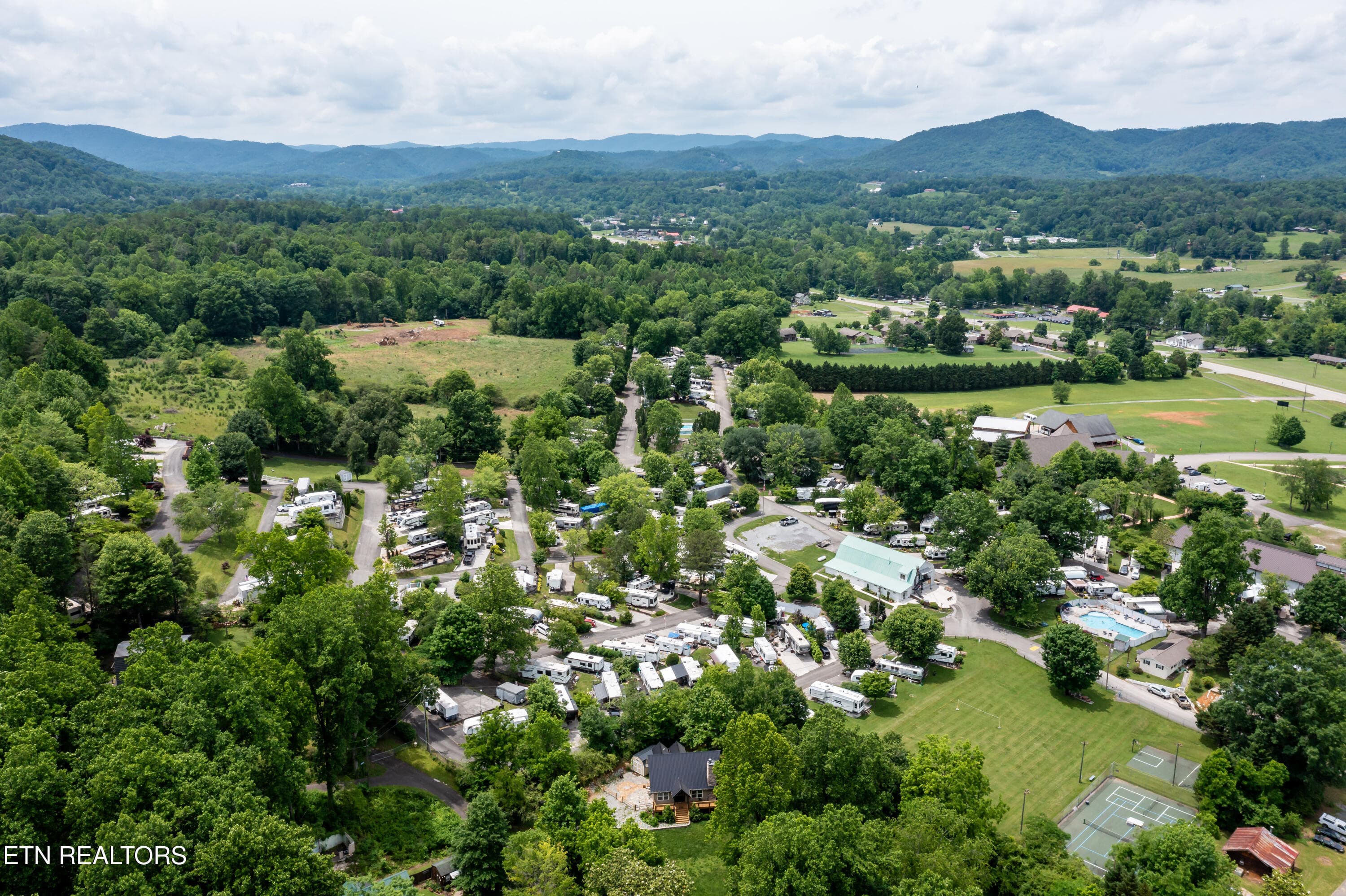 Sundown Resort Townsend-56 - Lot 196 Highway 73, Townsend, TN 37882