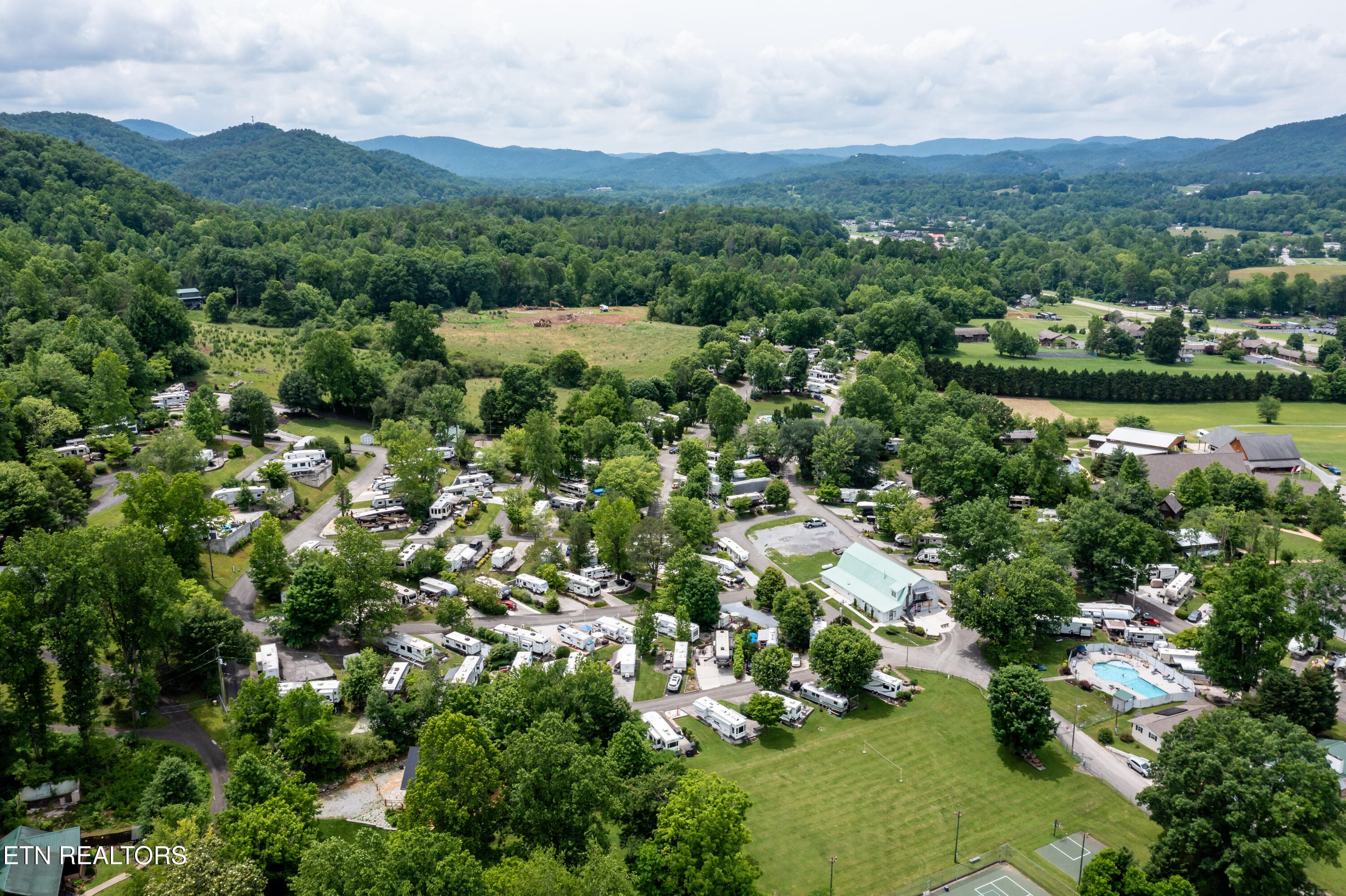 Sundown Resort Townsend-55 - Lot 196 Highway 73, Townsend, TN 37882