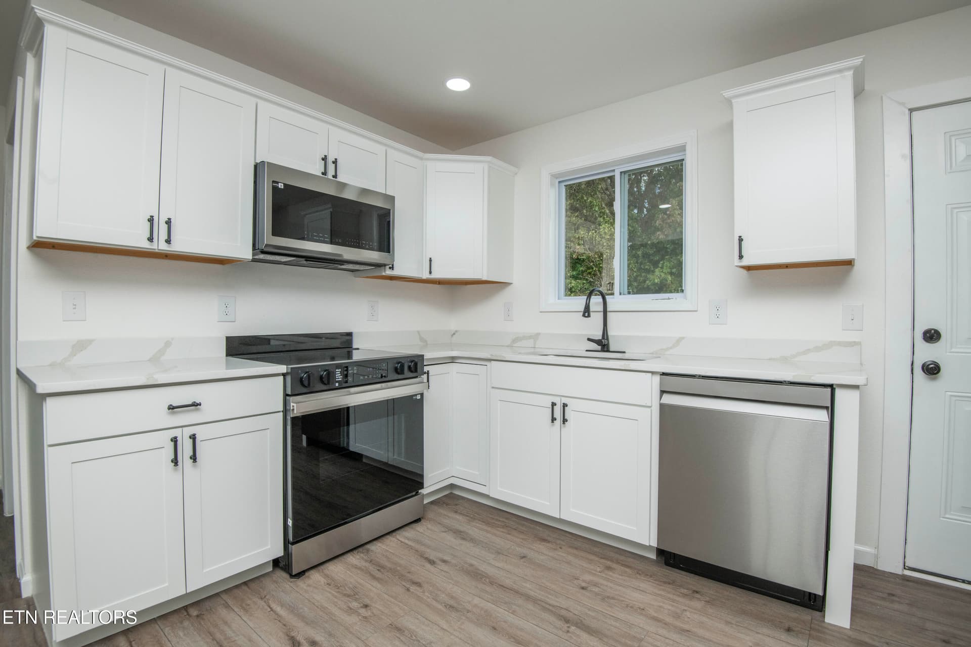 kitchen 4 - 7309 Hammer Rd, Knoxville, TN 37924