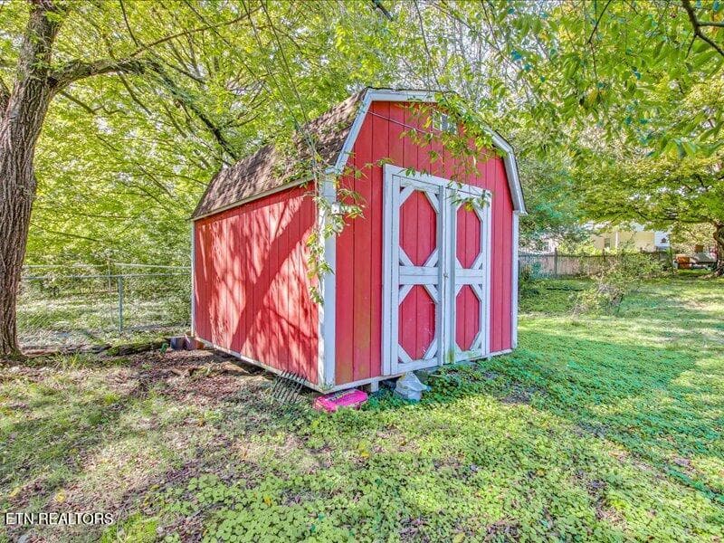 IMG_7225 - 807 Picadilly Rd, Knoxville, TN 37909, Knoxville