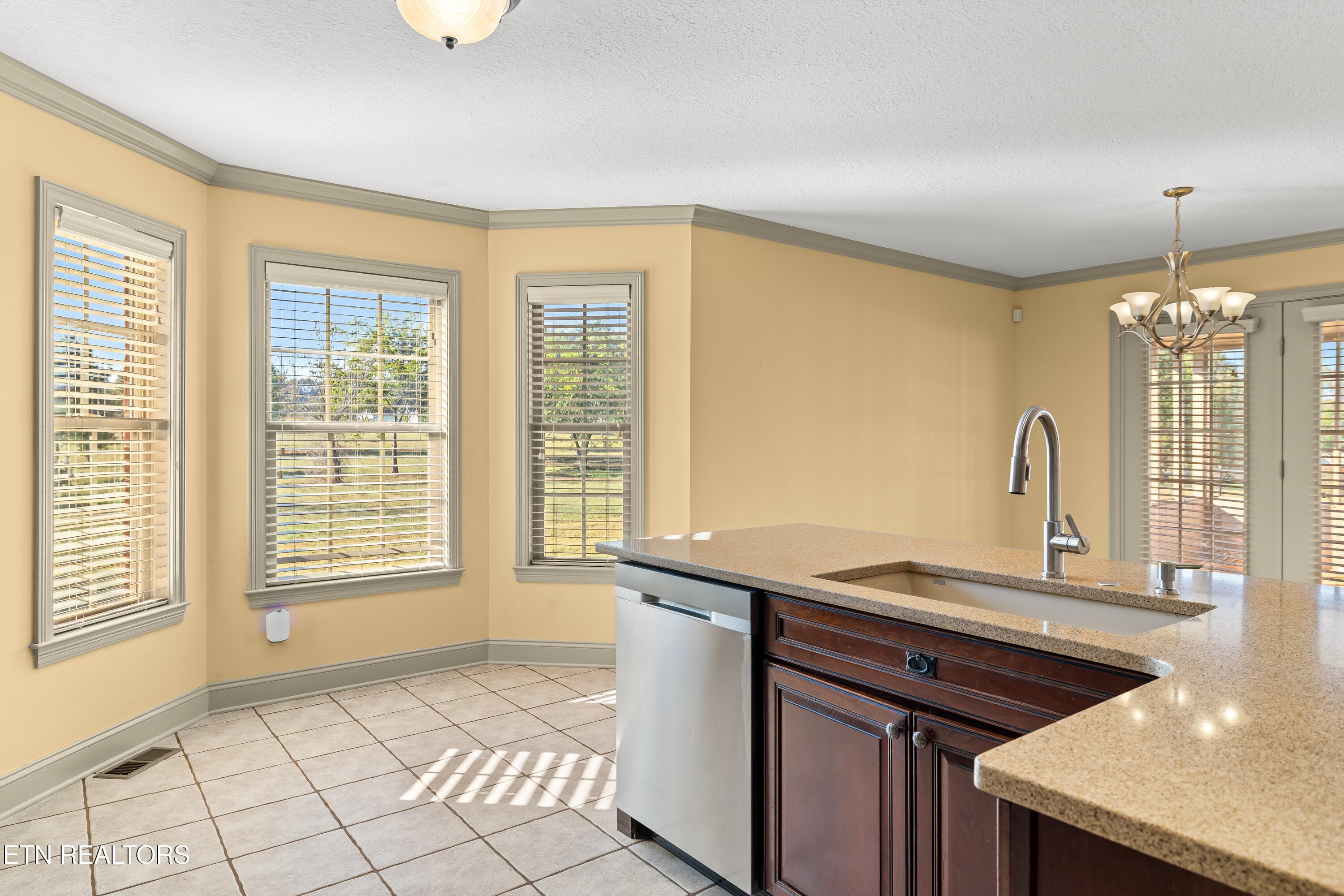 1915StardustWay-114 - 1915 Star Dust Way, Walland, TN 37886, Walland