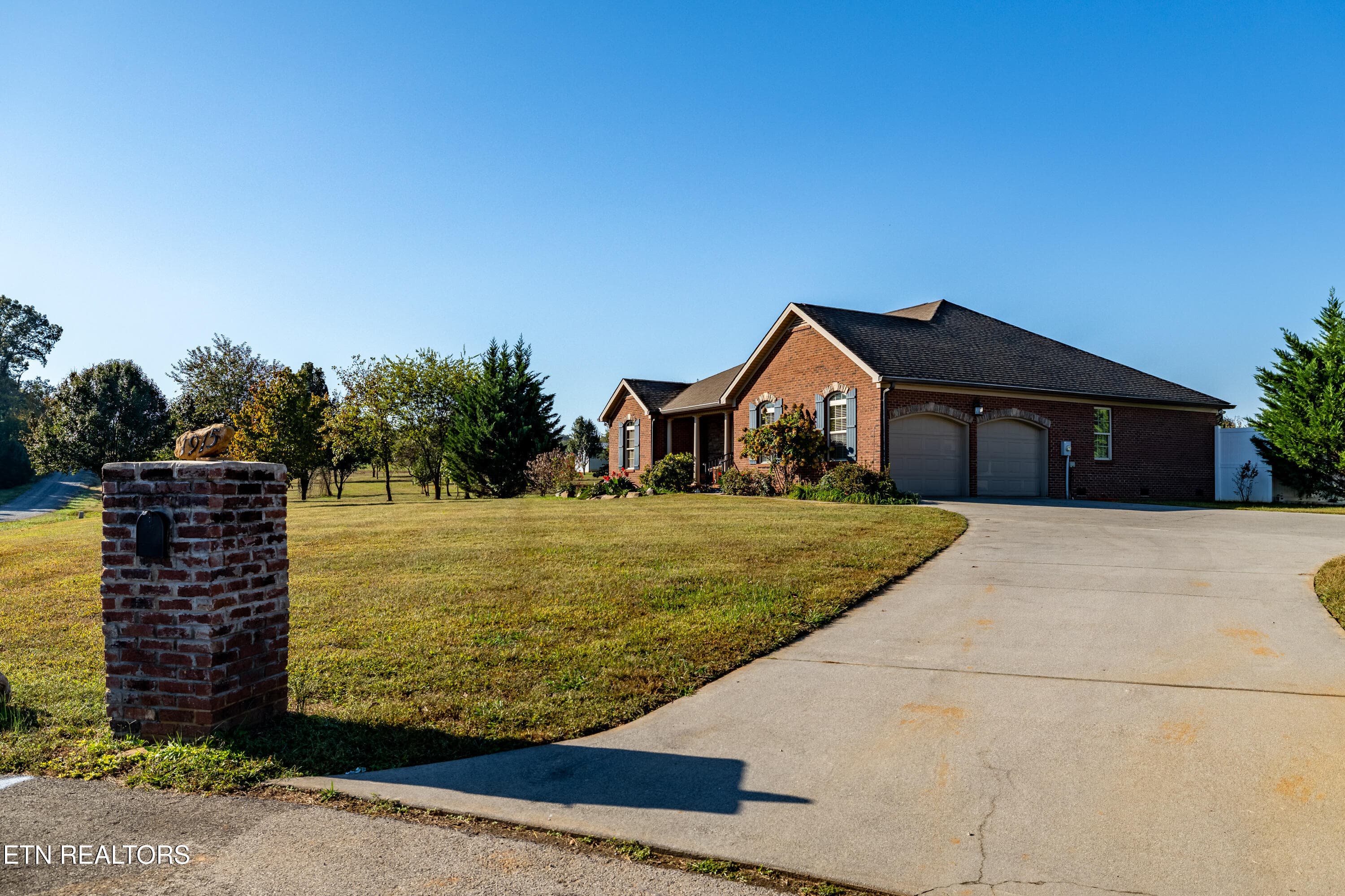 1915StardustWay-144 - 1915 Star Dust Way, Walland, TN 37886, Walland