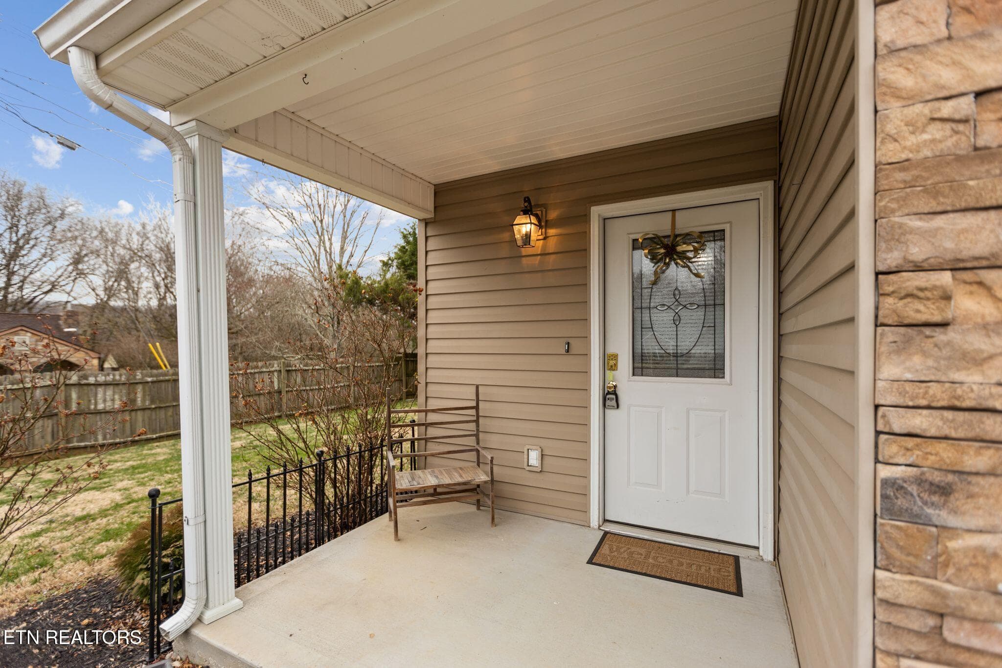 covered front porch - 1003 Woullard Way 1, Sevierville, TN 37876, Sevierville