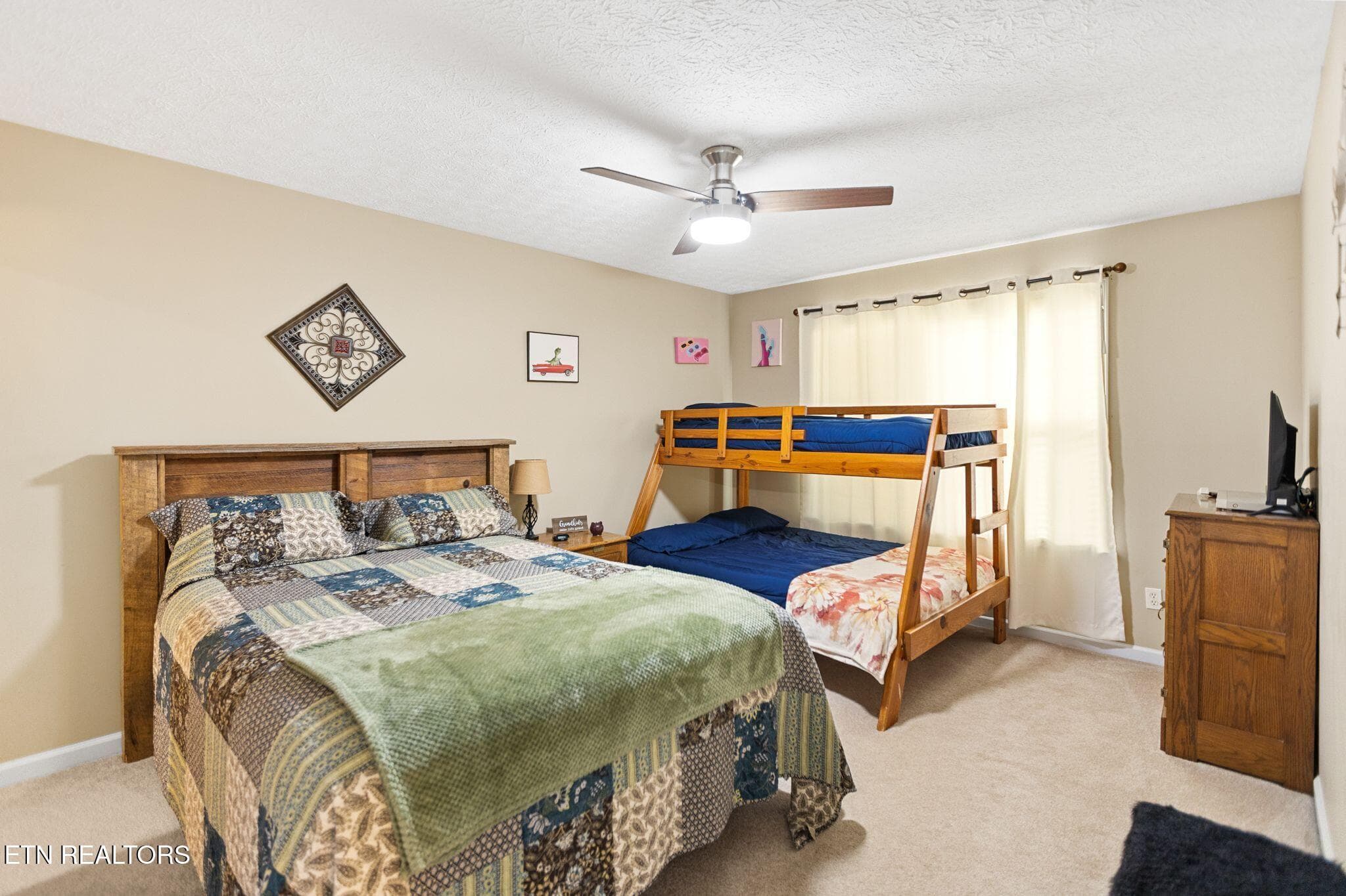 2nd master1 - 1003 Woullard Way 1, Sevierville, TN 37876, Sevierville