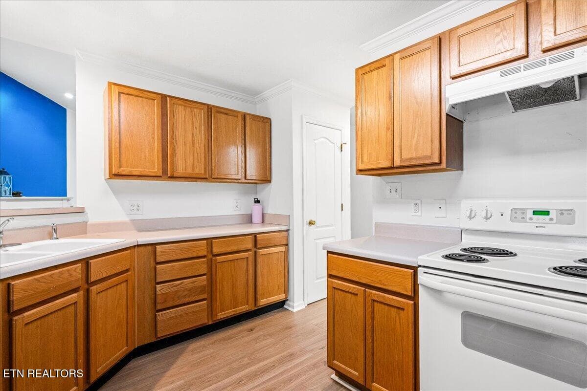 23-7037 La Christa Way - 7037 La Christa Way, Knoxville, TN 37921