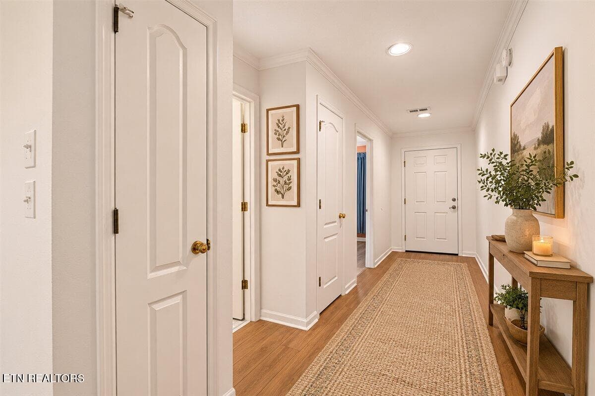 54-7037 La Christa Way - 7037 La Christa Way, Knoxville, TN 37921