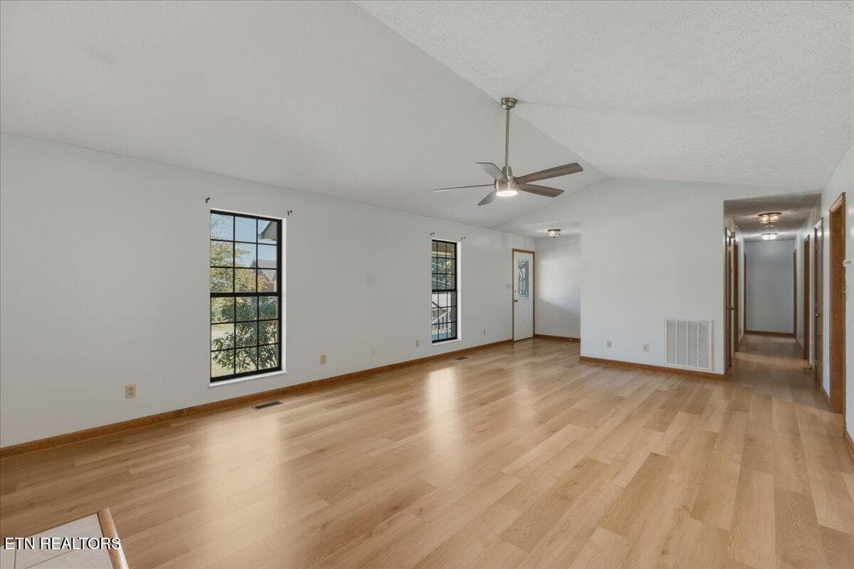 04-Living Room - 9229 Hollander Lane, Knoxville, TN 37931, Knoxville