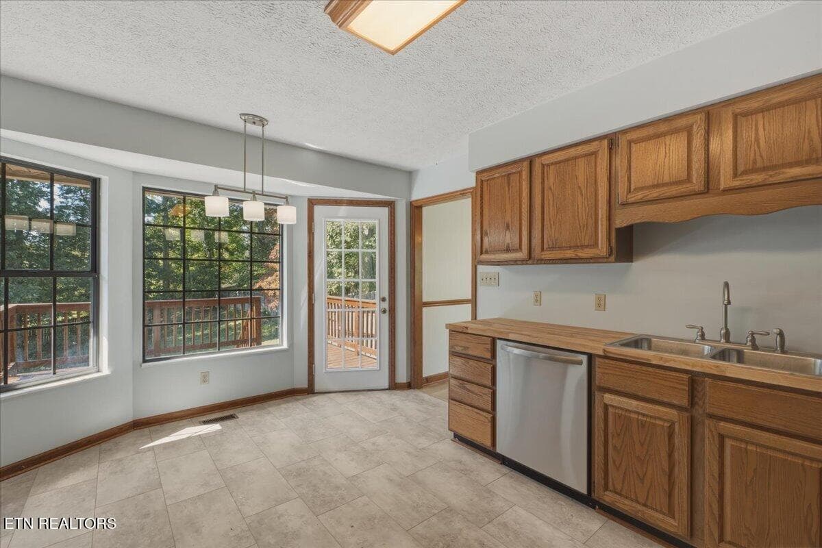 06-Kitchen - 9229 Hollander Lane, Knoxville, TN 37931, Knoxville